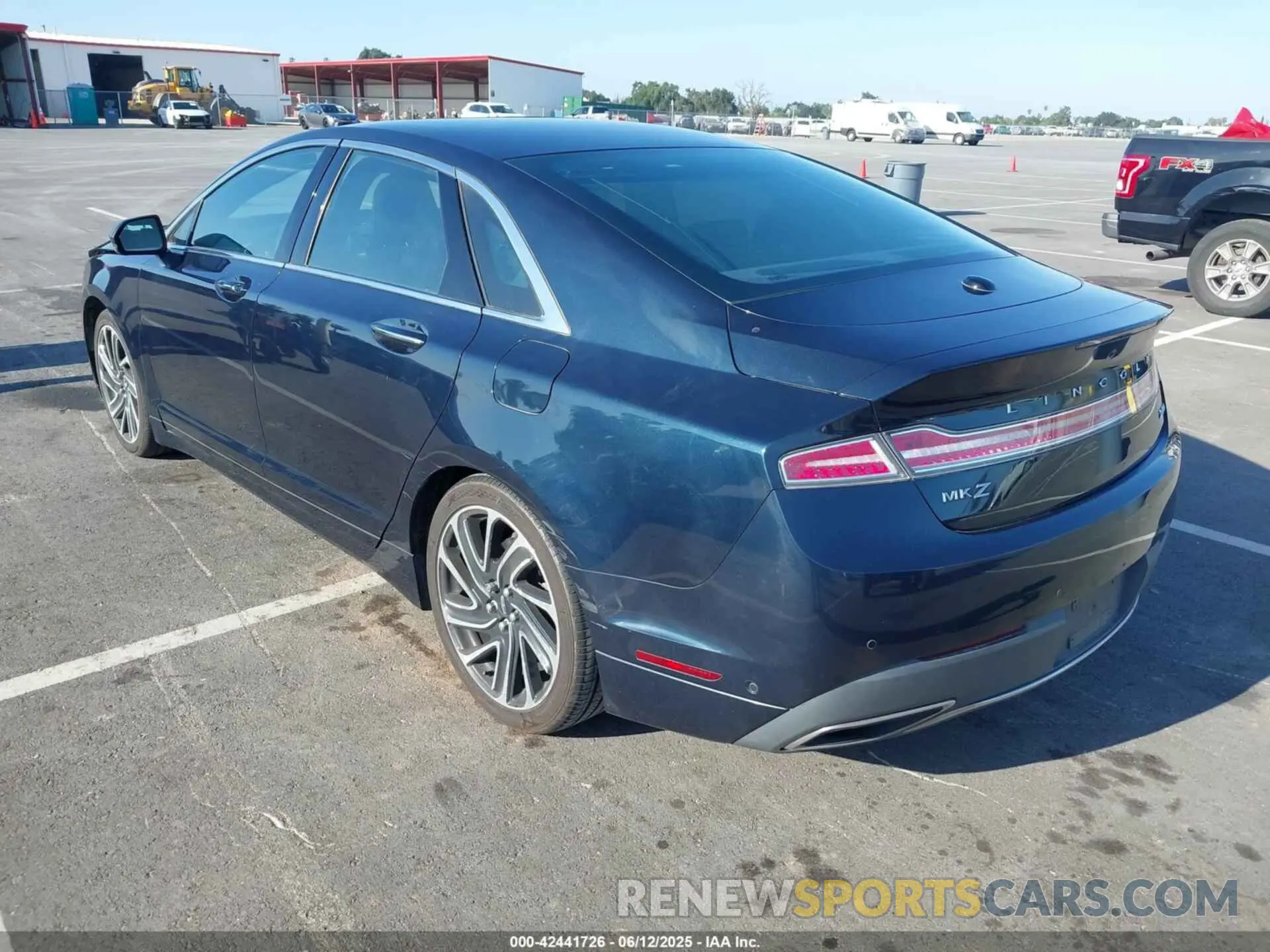 3 Photograph of a damaged car 3LN6L5LU1LR603584 LINCOLN MKZ 2020