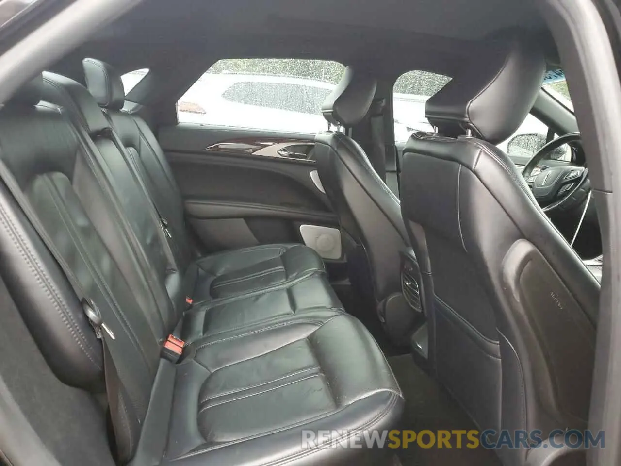 10 Photograph of a damaged car 3LN6L5LU2LR613511 LINCOLN MKZ 2020