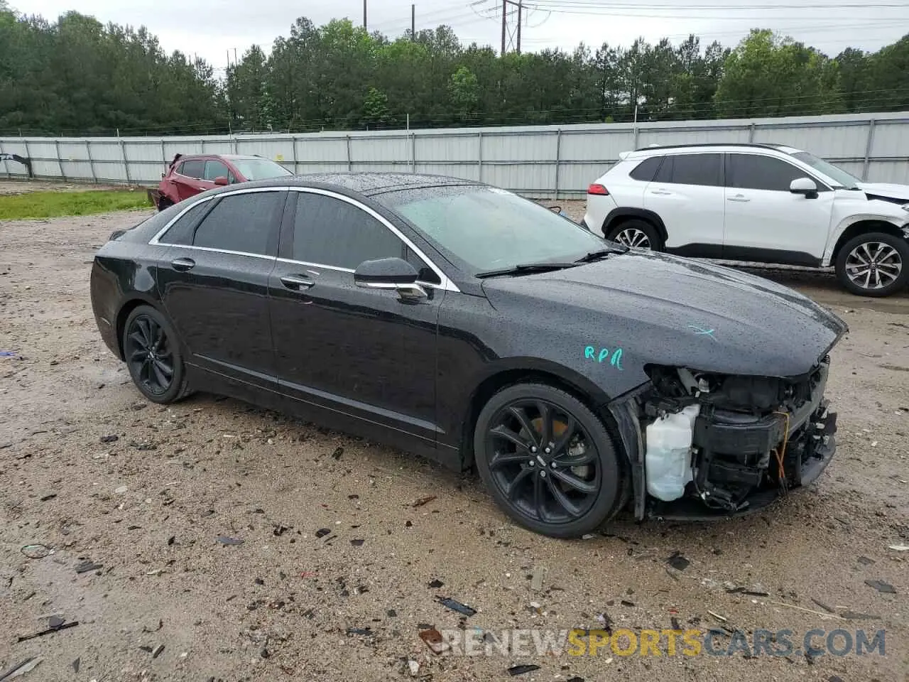 4 Photograph of a damaged car 3LN6L5LU2LR613511 LINCOLN MKZ 2020