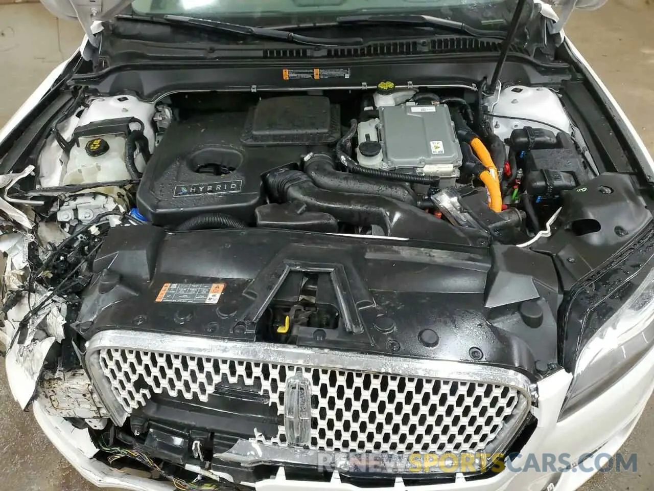 11 Photograph of a damaged car 3LN6L5LU6LR621966 LINCOLN MKZ 2020