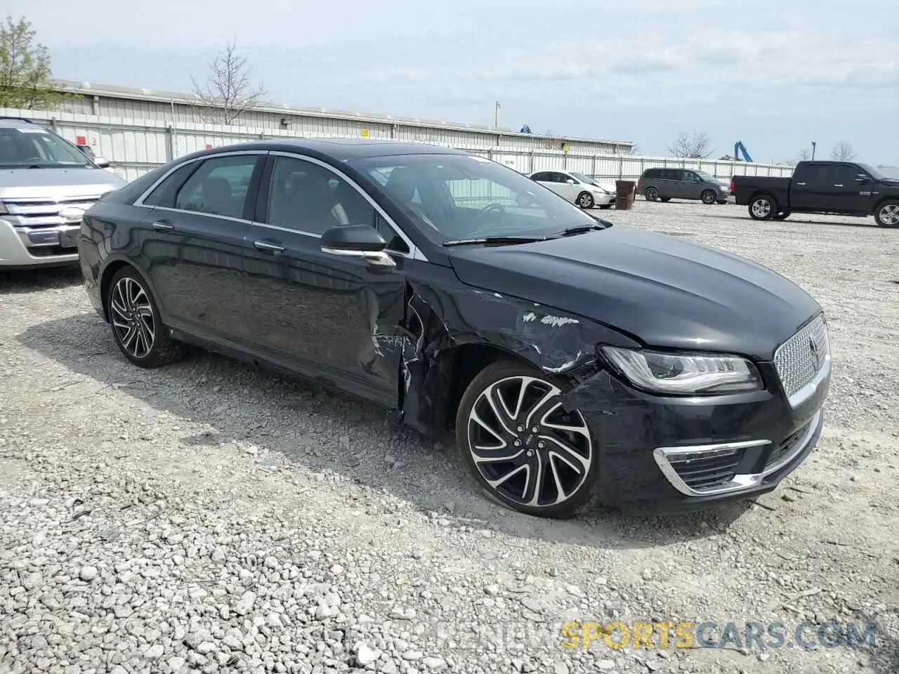 4 Photograph of a damaged car 3LN6L5LU8LR611648 LINCOLN MKZ 2020