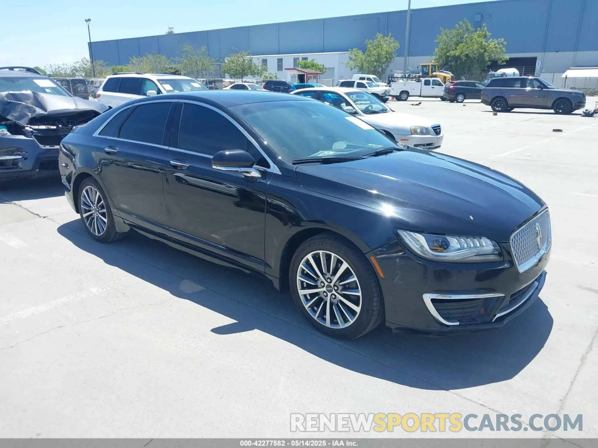 1 Photograph of a damaged car 3LN6L5LU0KR614056 LINCOLN MKZ HYBRID 2019