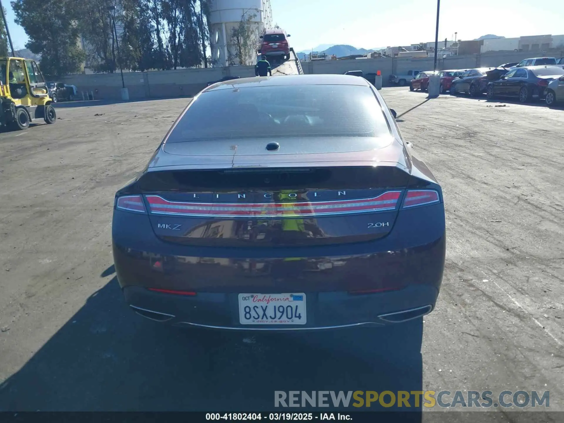 17 Photograph of a damaged car 3LN6L5LU4KR621656 LINCOLN MKZ HYBRID 2019