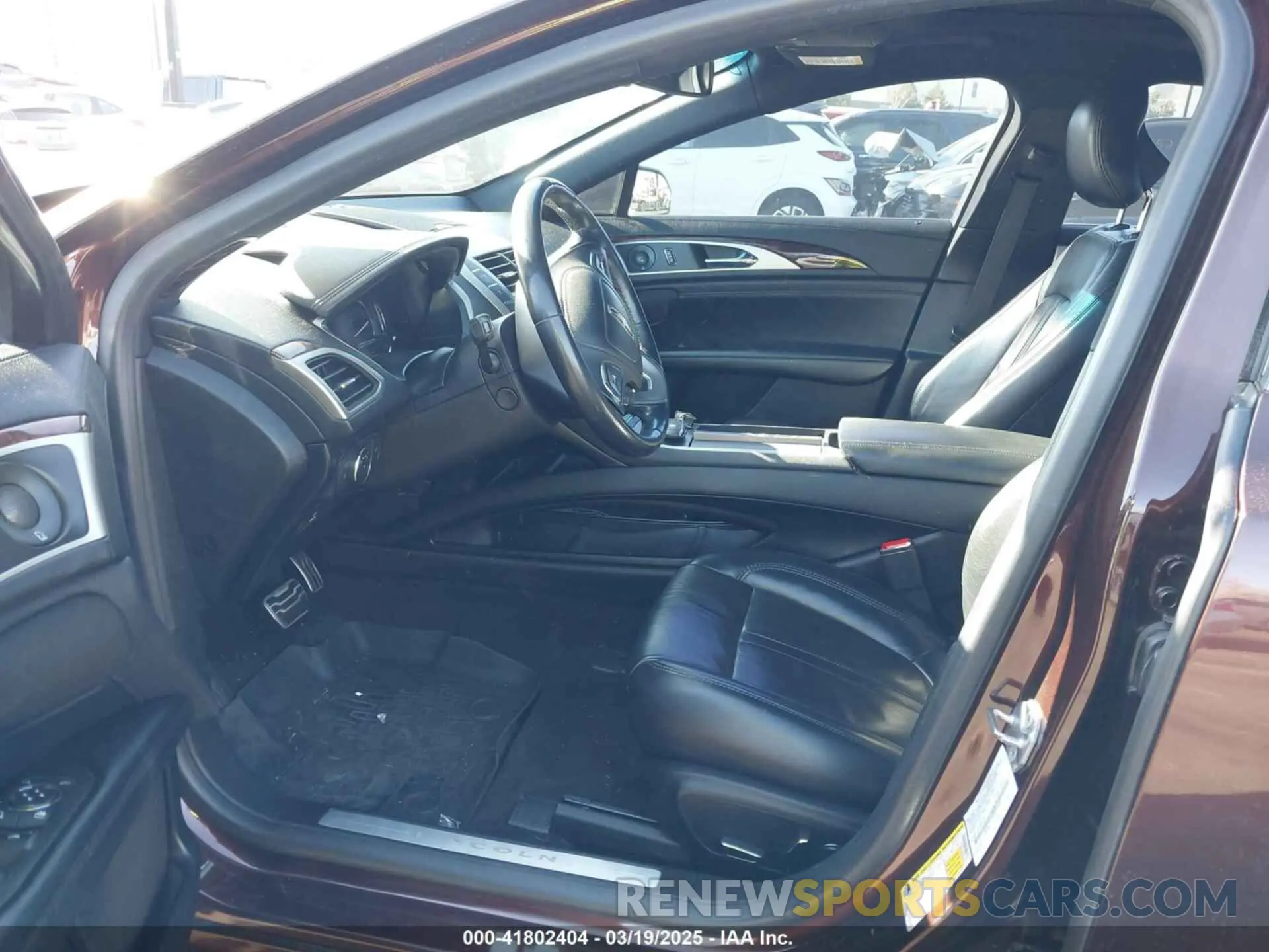 5 Photograph of a damaged car 3LN6L5LU4KR621656 LINCOLN MKZ HYBRID 2019