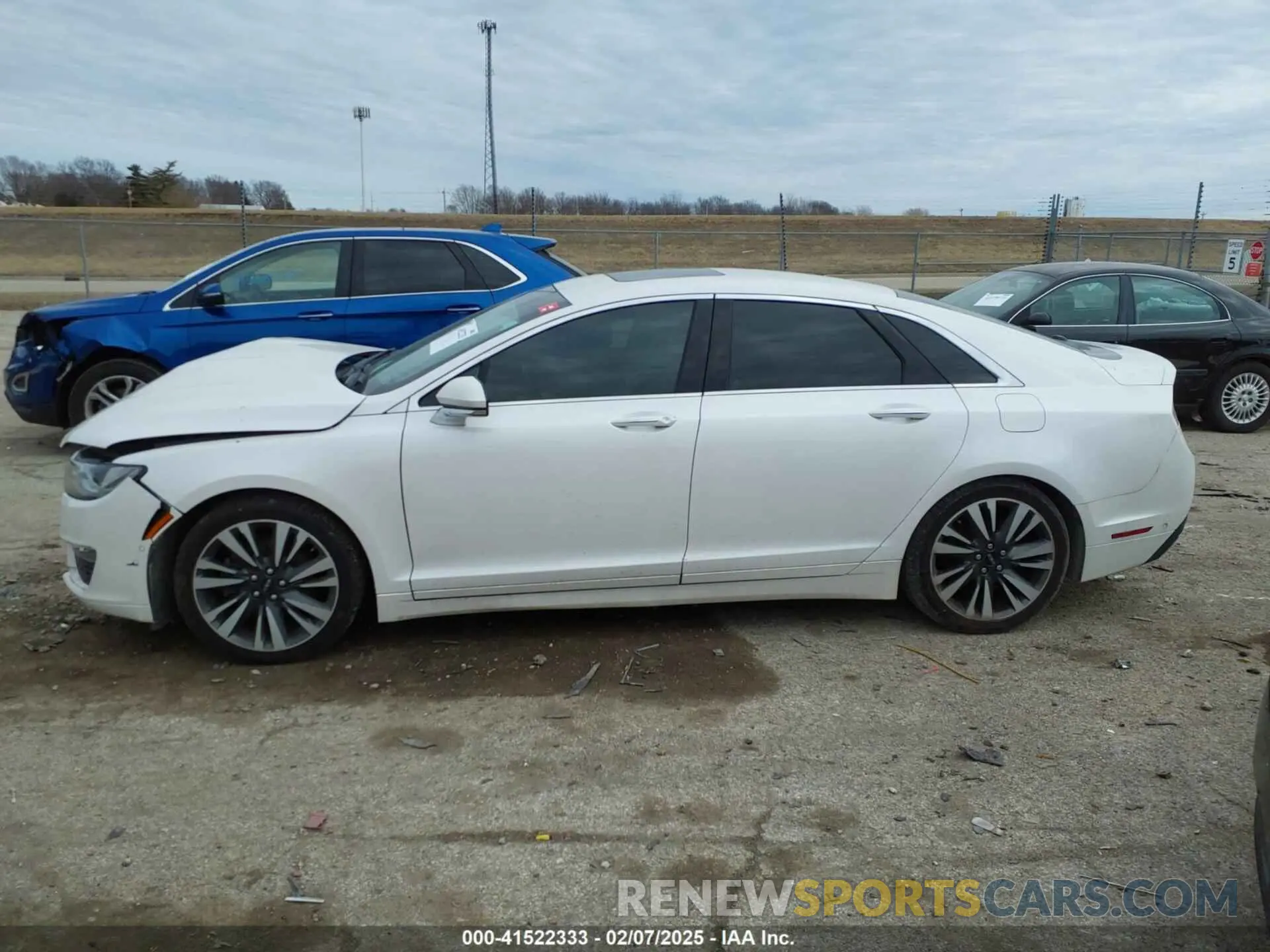 14 Photograph of a damaged car 3LN6L5MU1KR631351 LINCOLN MKZ HYBRID 2019