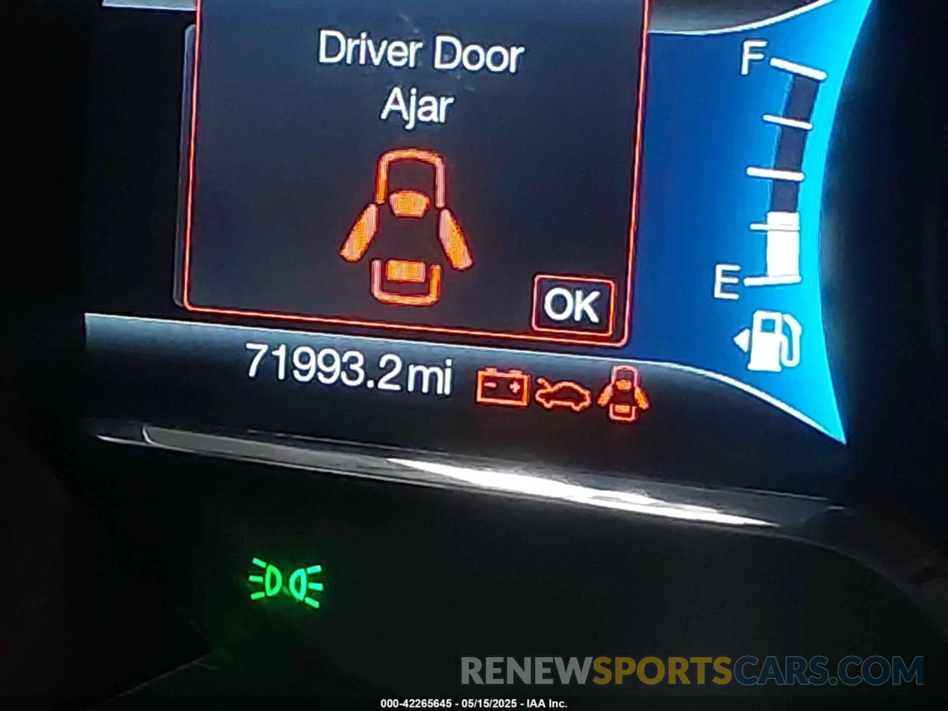 15 Photograph of a damaged car 3LN6L5MU3KR618696 LINCOLN MKZ HYBRID 2019