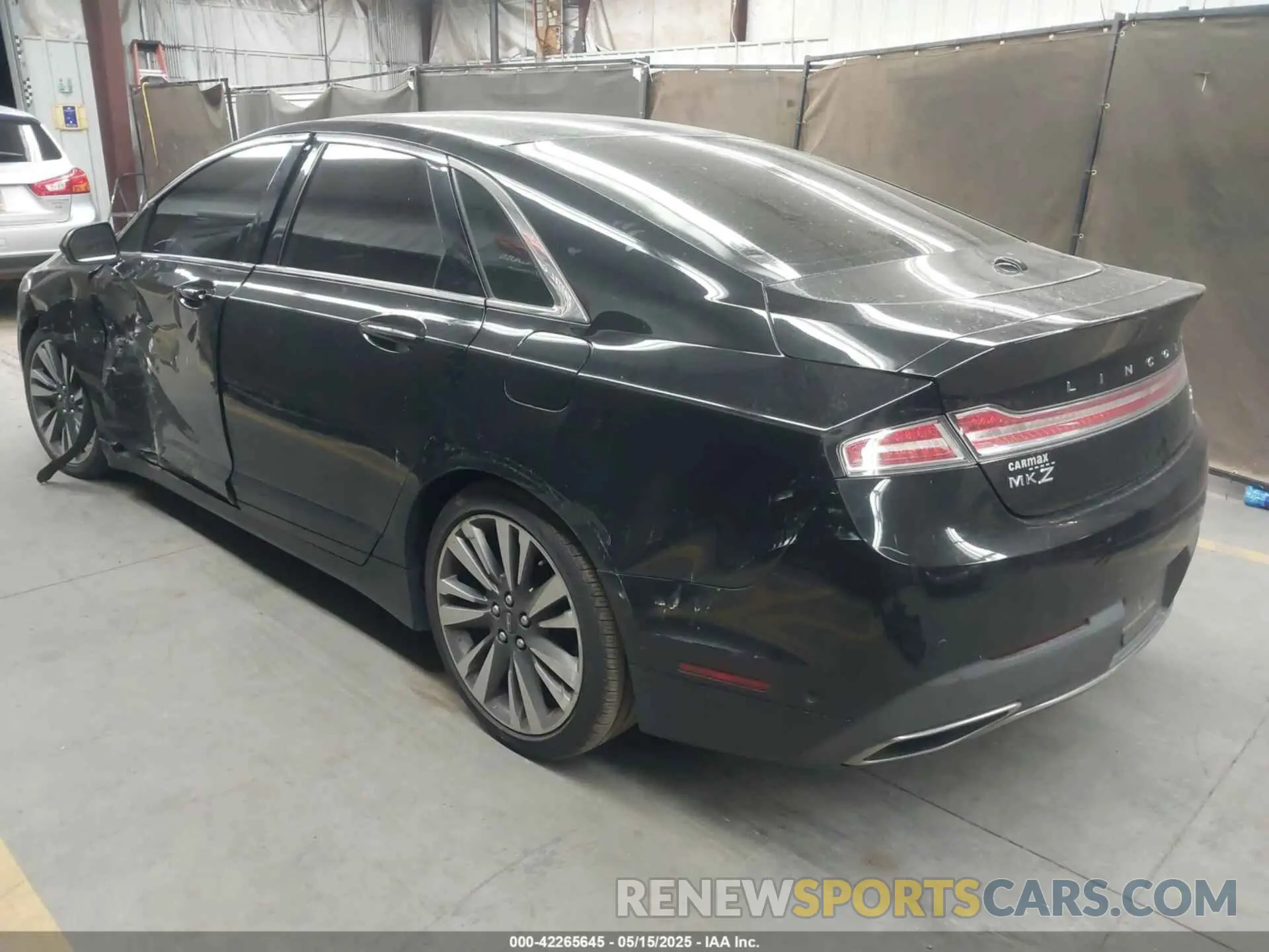 3 Photograph of a damaged car 3LN6L5MU3KR618696 LINCOLN MKZ HYBRID 2019