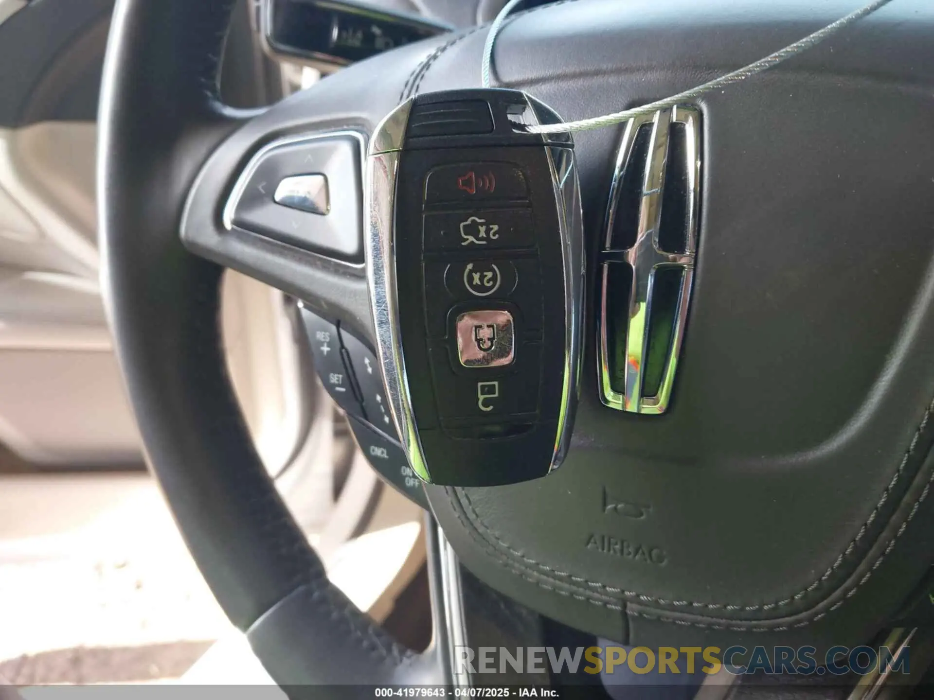 11 Photograph of a damaged car 3LN6L5MU8KR608469 LINCOLN MKZ HYBRID 2019