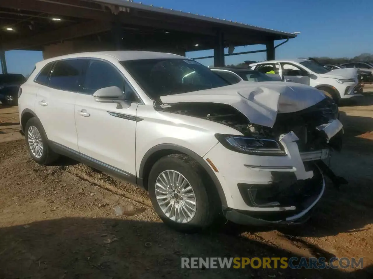 4 Photograph of a damaged car 2LMPJ6J90KBL16415 LINCOLN NAUTILUS 2019
