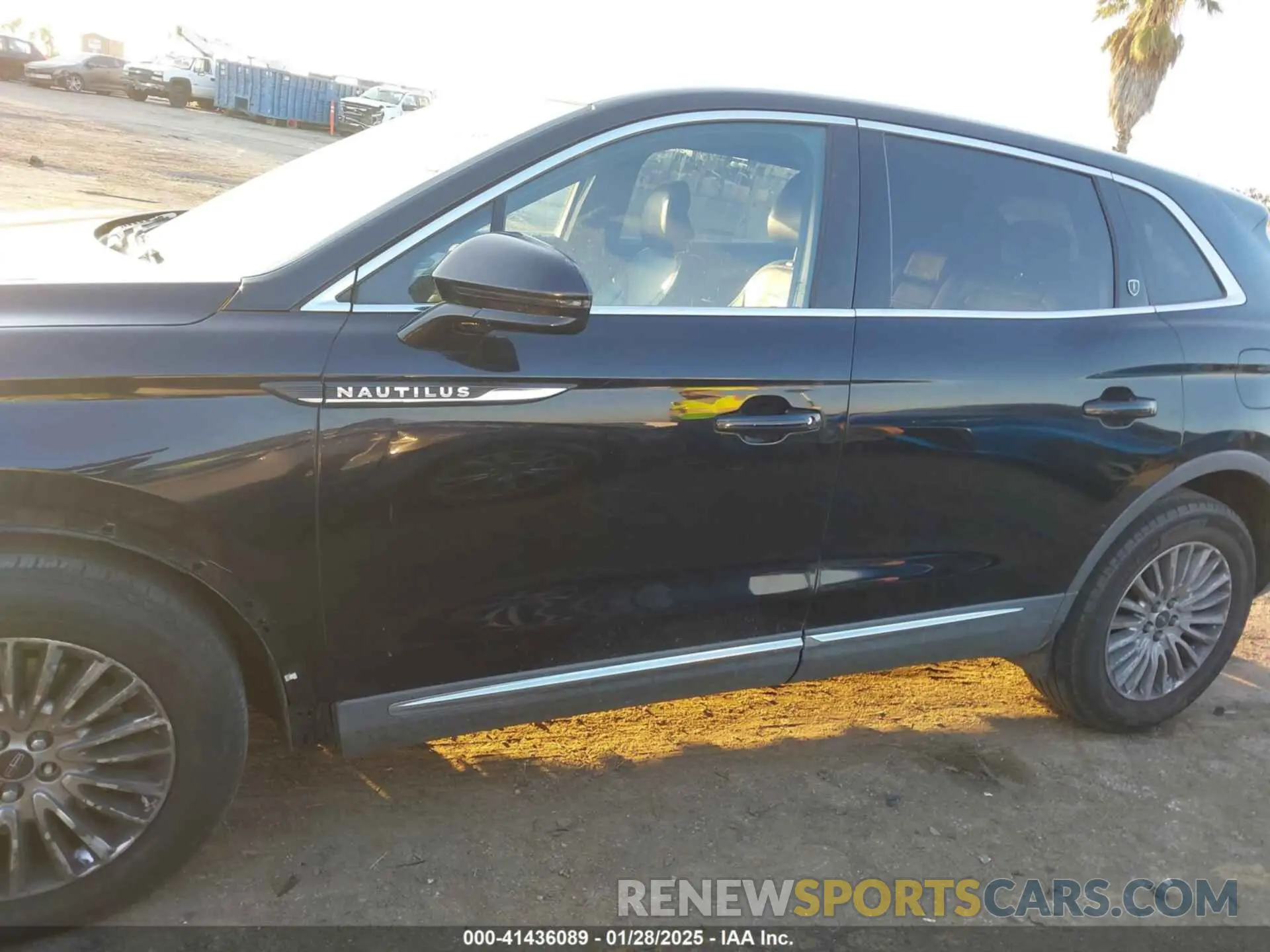 15 Photograph of a damaged car 2LMPJ6J90KBL39841 LINCOLN NAUTILUS 2019