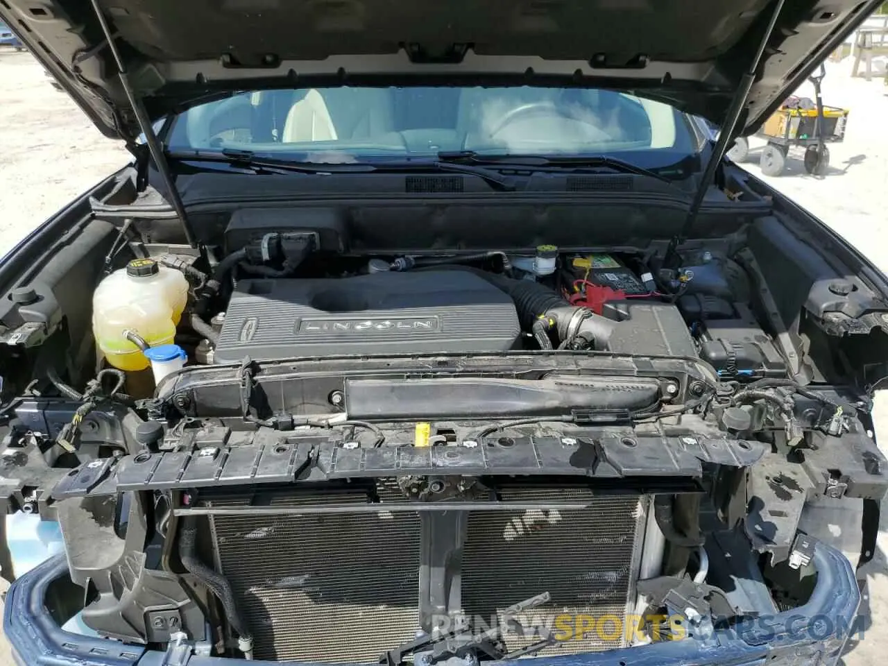12 Photograph of a damaged car 2LMPJ6J95KBL35137 LINCOLN NAUTILUS 2019