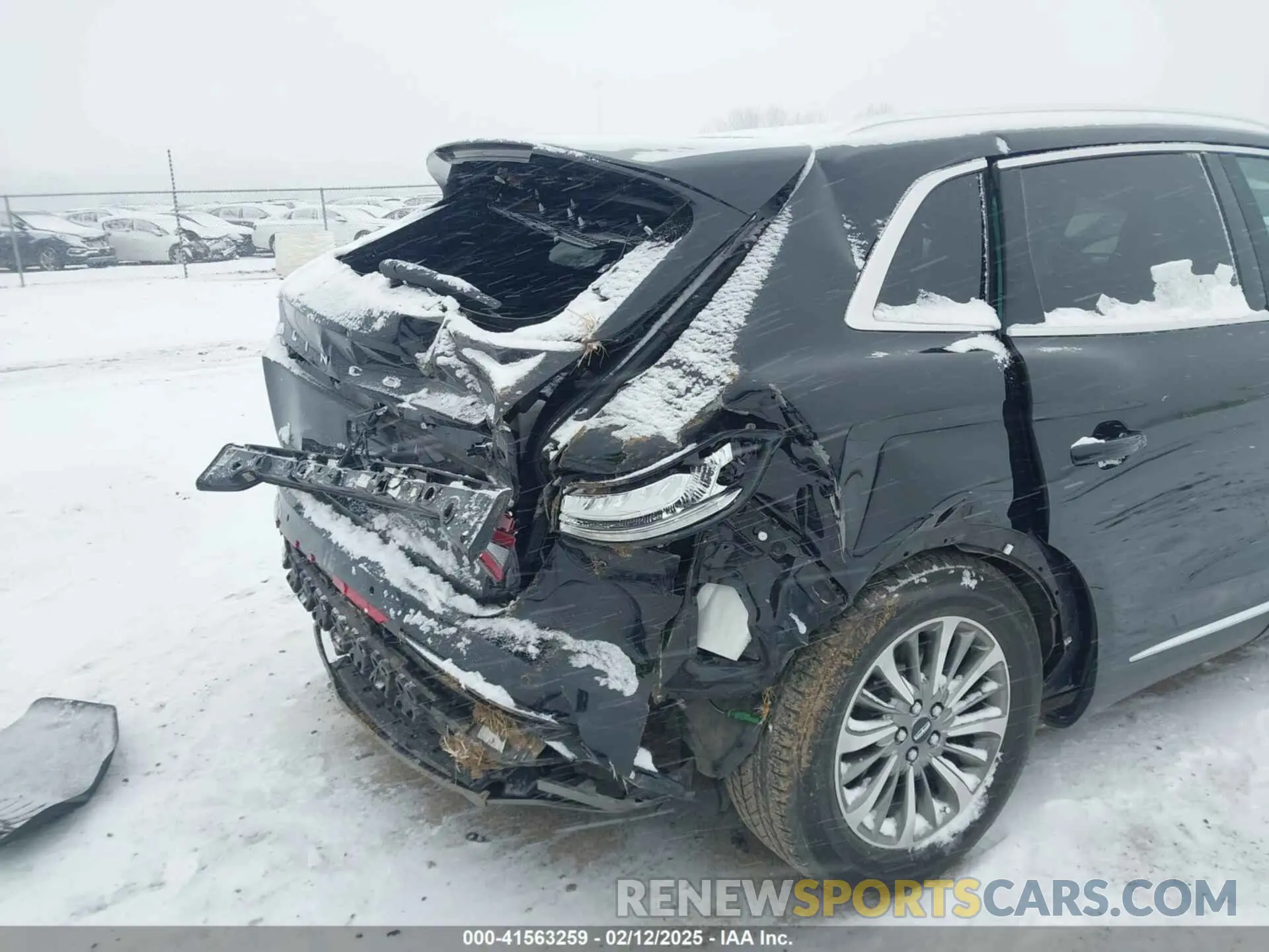 6 Photograph of a damaged car 2LMPJ6K90KBL47453 LINCOLN NAUTILUS 2019