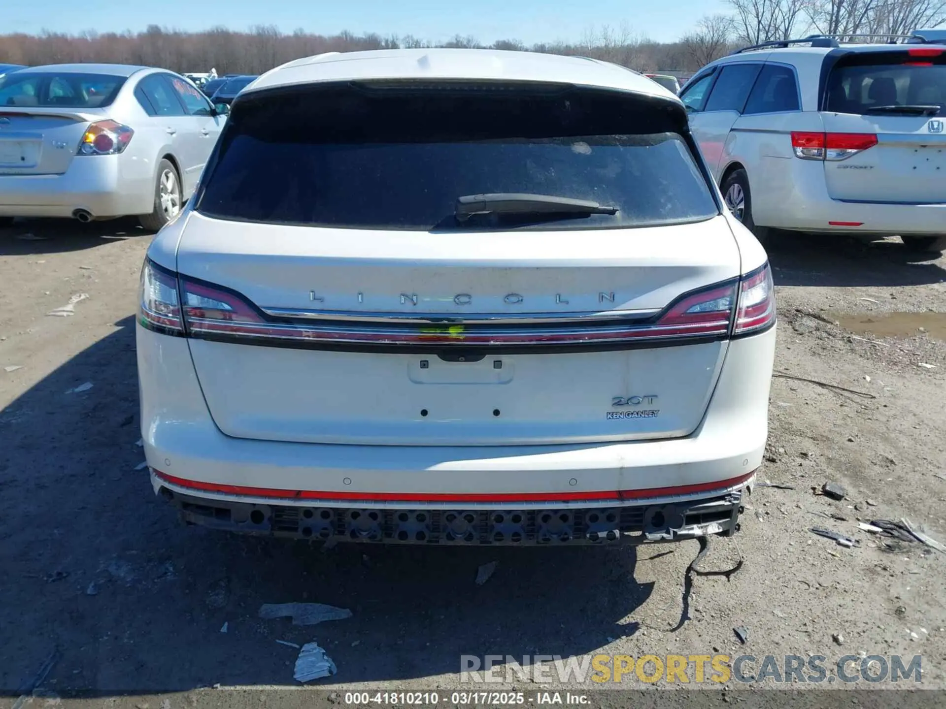 16 Photograph of a damaged car 2LMPJ6K98KBL53582 LINCOLN NAUTILUS 2019