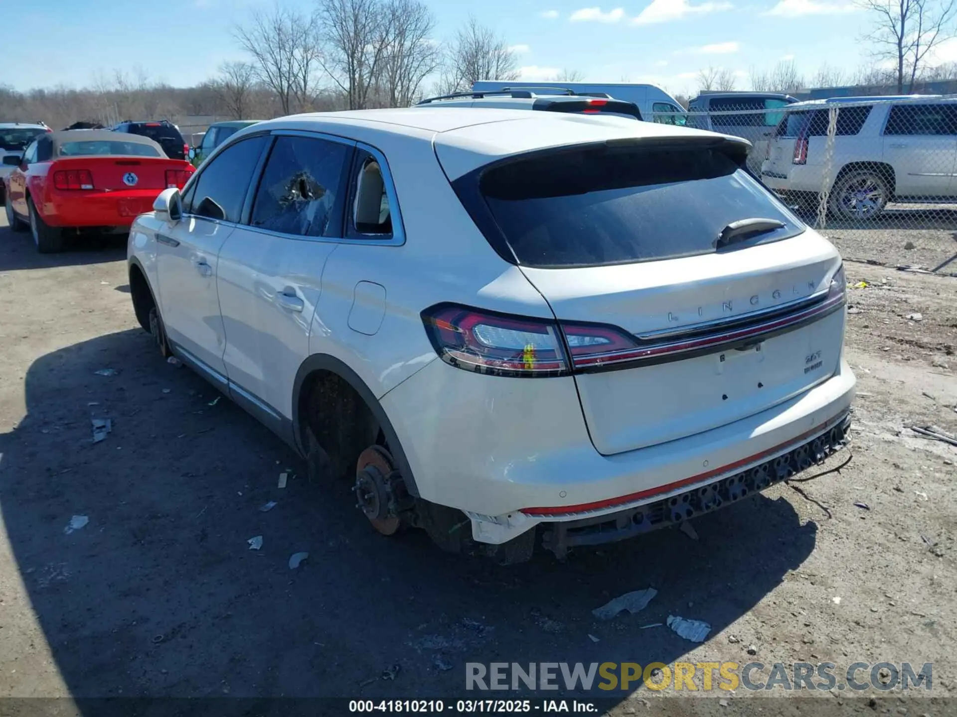 3 Photograph of a damaged car 2LMPJ6K98KBL53582 LINCOLN NAUTILUS 2019
