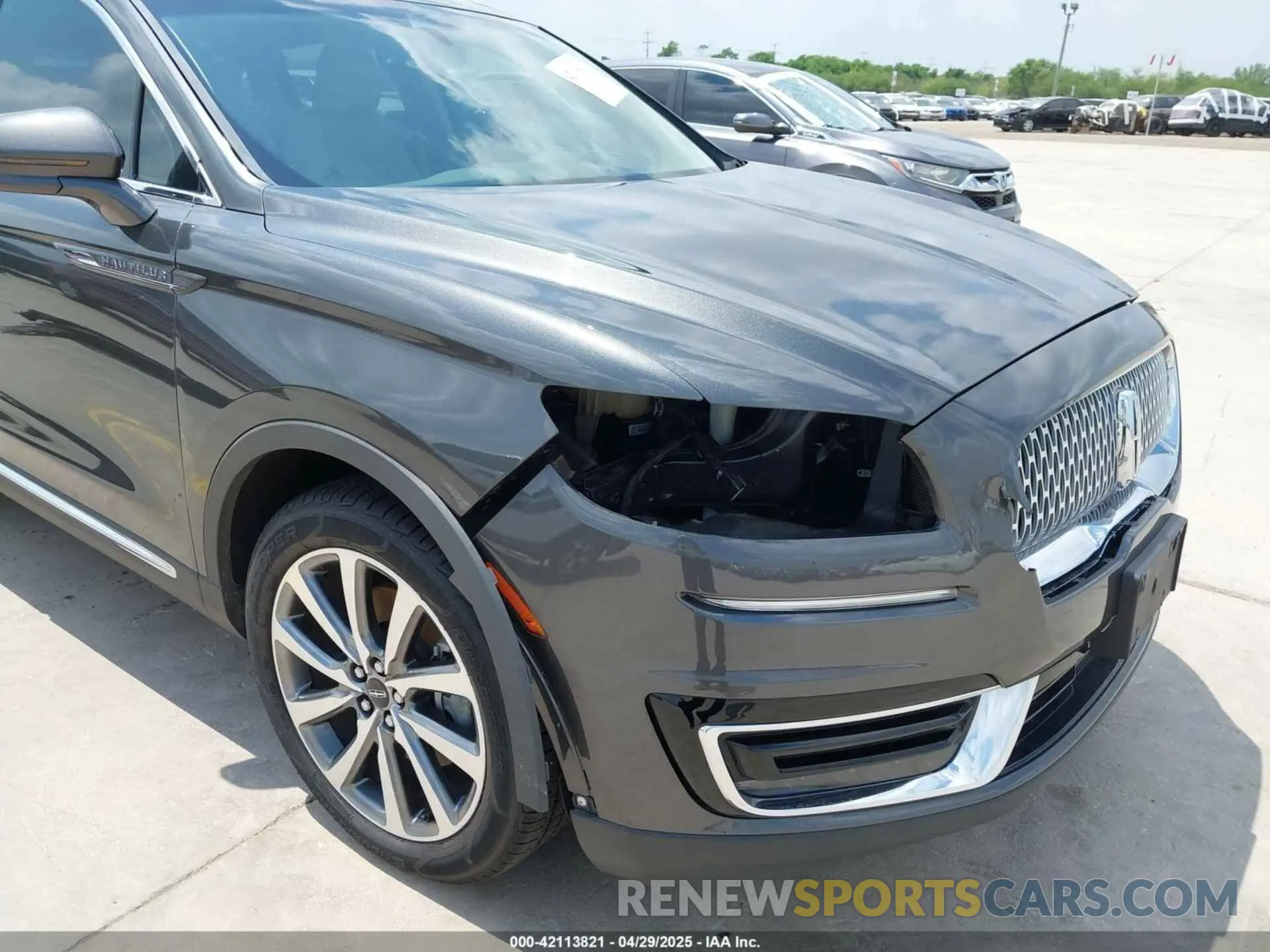 6 Photograph of a damaged car 2LMPJ6K99KBL42848 LINCOLN NAUTILUS 2019