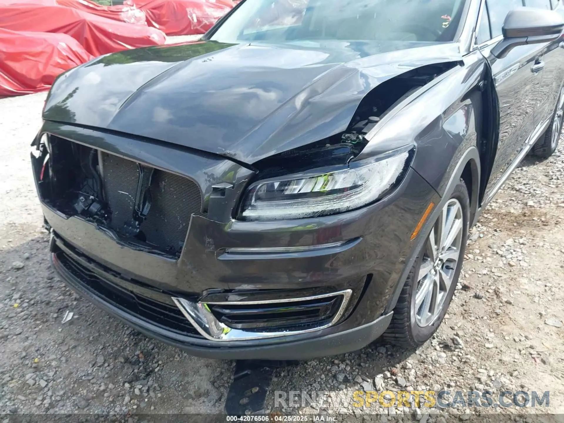 17 Photograph of a damaged car 2LMPJ6K9XKBL41983 LINCOLN NAUTILUS 2019