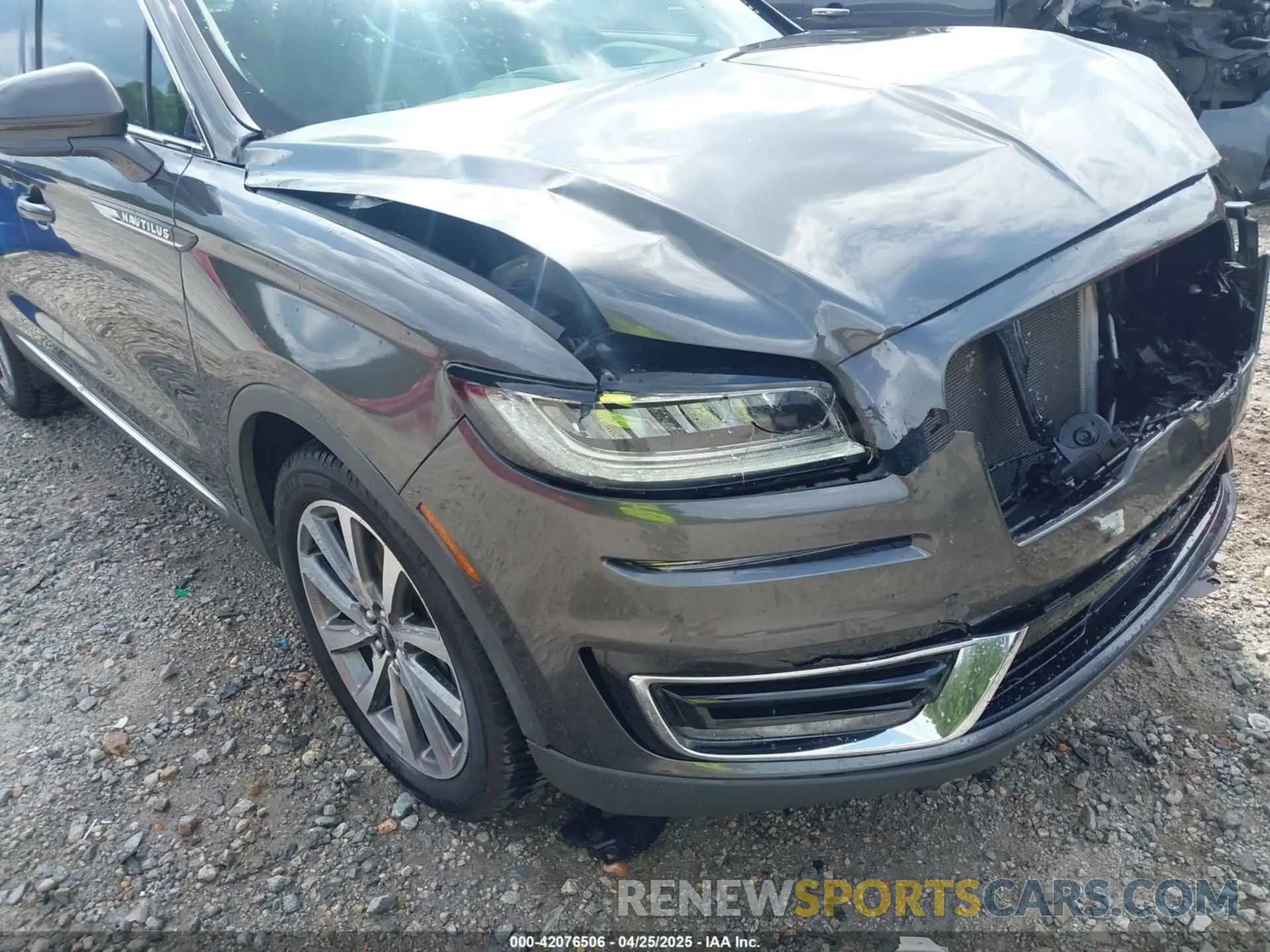 19 Photograph of a damaged car 2LMPJ6K9XKBL41983 LINCOLN NAUTILUS 2019