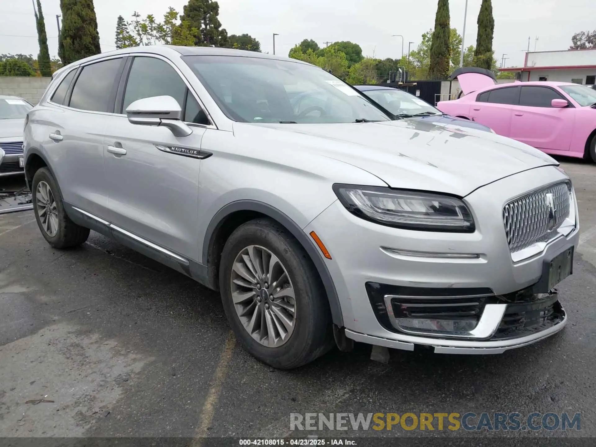 1 Photograph of a damaged car 2LMPJ6KP4KBL45865 LINCOLN NAUTILUS 2019