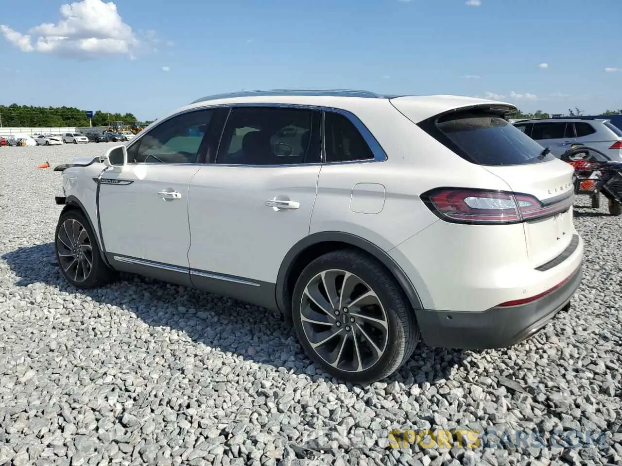 2 Photograph of a damaged car 2LMPJ6L9XKBL54084 LINCOLN NAUTILUS 2019
