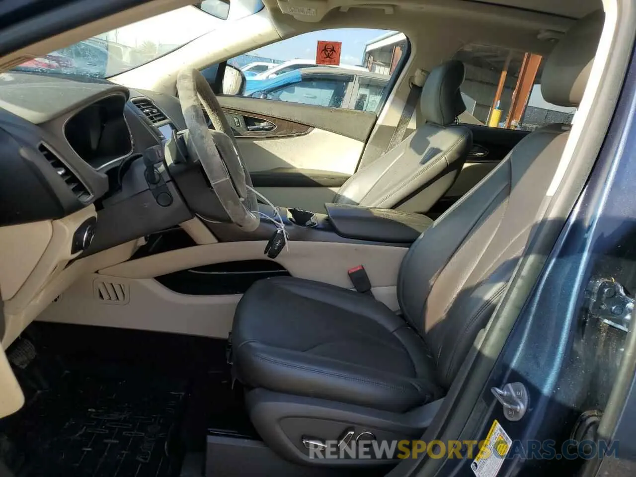 7 Photograph of a damaged car 2LMPJ6LP6KBL36275 LINCOLN NAUTILUS 2019