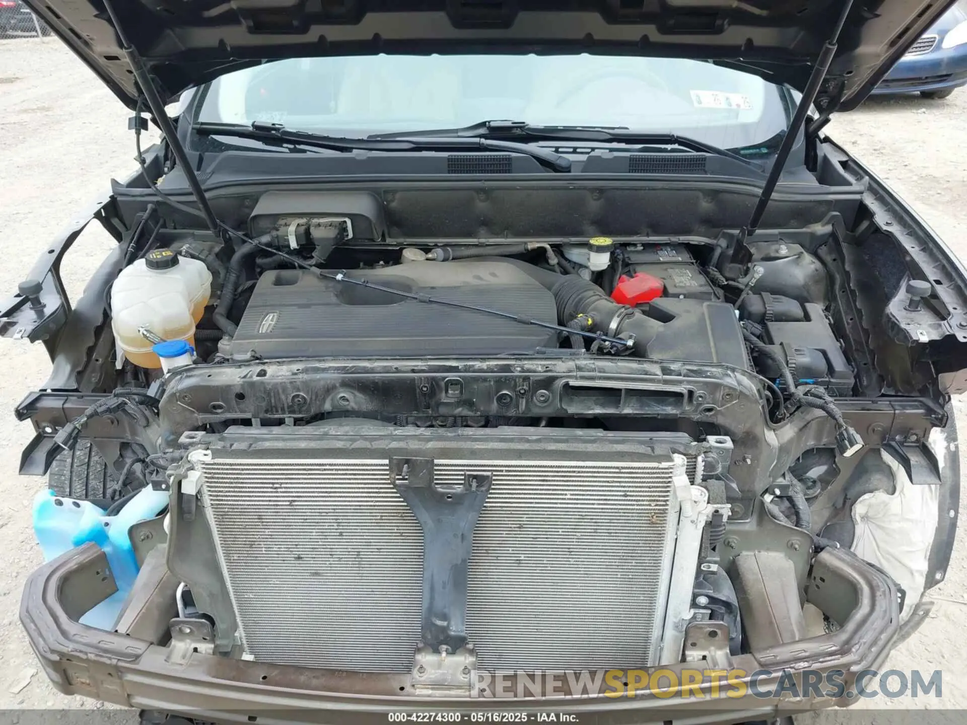10 Photograph of a damaged car 2LMPJ8J9XKBL58148 LINCOLN NAUTILUS 2019