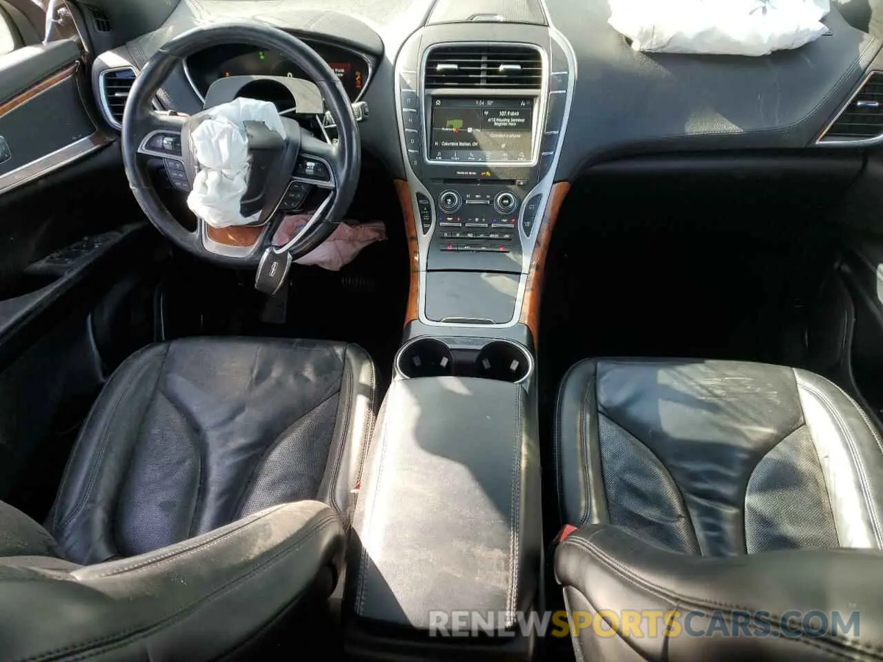 8 Photograph of a damaged car 2LMPJ8K91KBL62734 LINCOLN NAUTILUS 2019