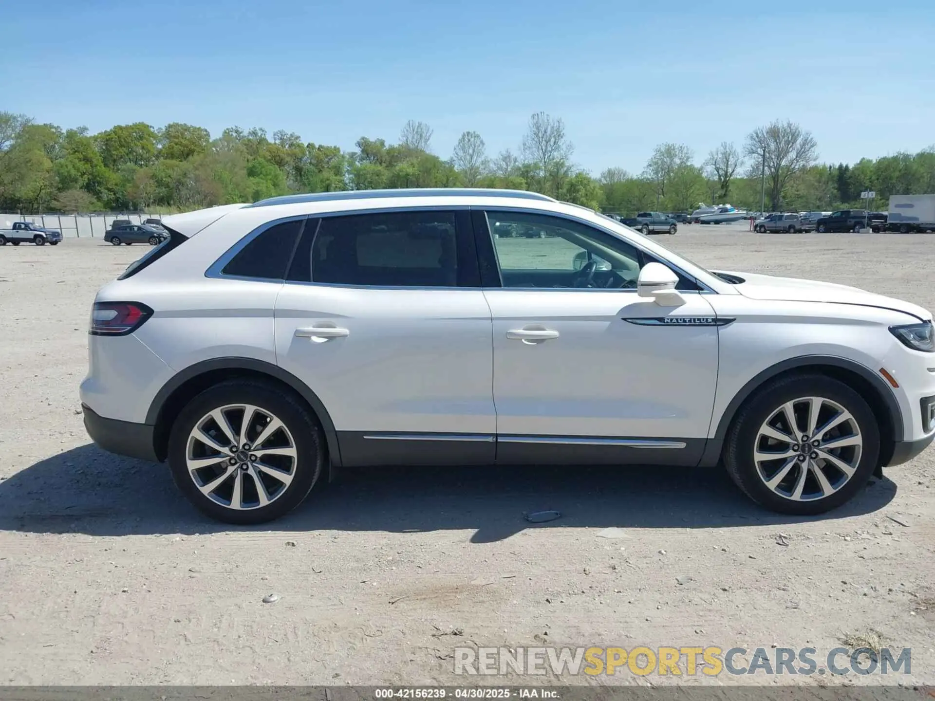 13 Photograph of a damaged car 2LMPJ8K92KBL11856 LINCOLN NAUTILUS 2019
