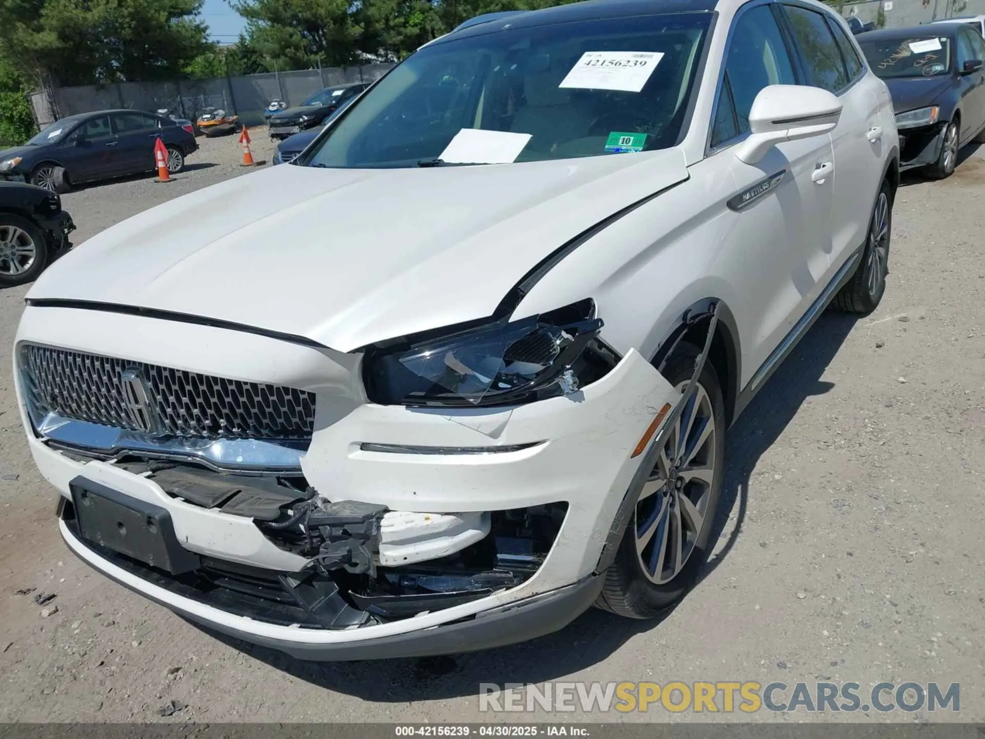 17 Photograph of a damaged car 2LMPJ8K92KBL11856 LINCOLN NAUTILUS 2019