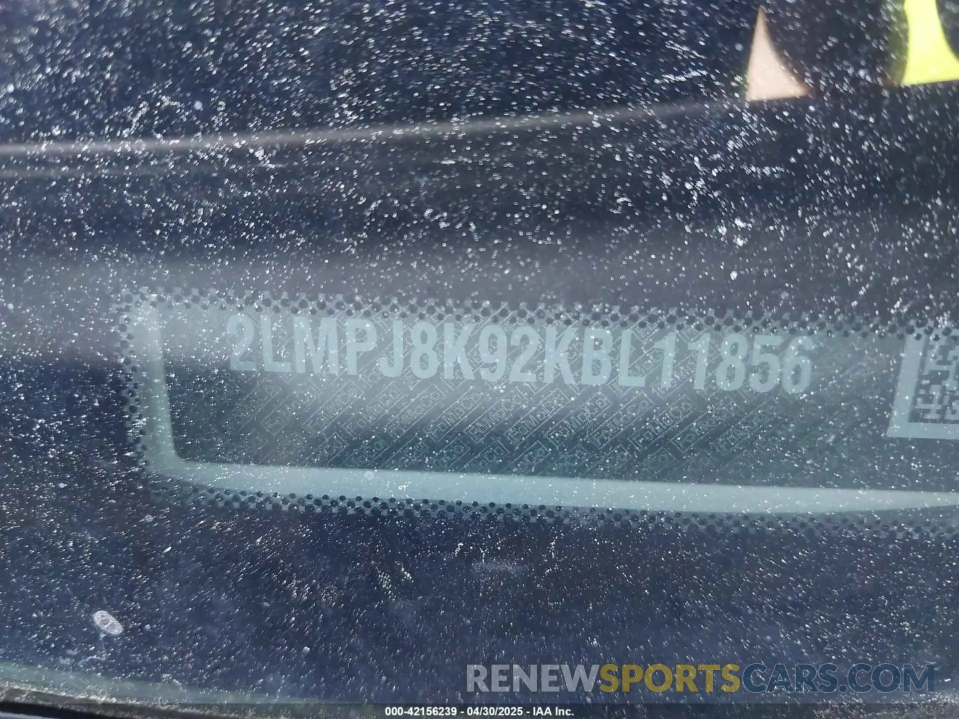 9 Photograph of a damaged car 2LMPJ8K92KBL11856 LINCOLN NAUTILUS 2019