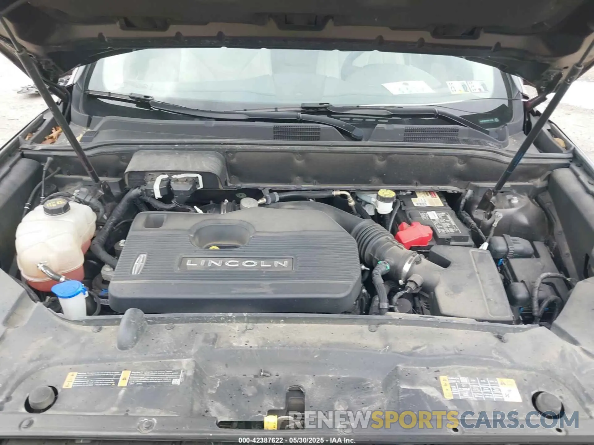 10 Photograph of a damaged car 2LMPJ8K93KBL12188 LINCOLN NAUTILUS 2019