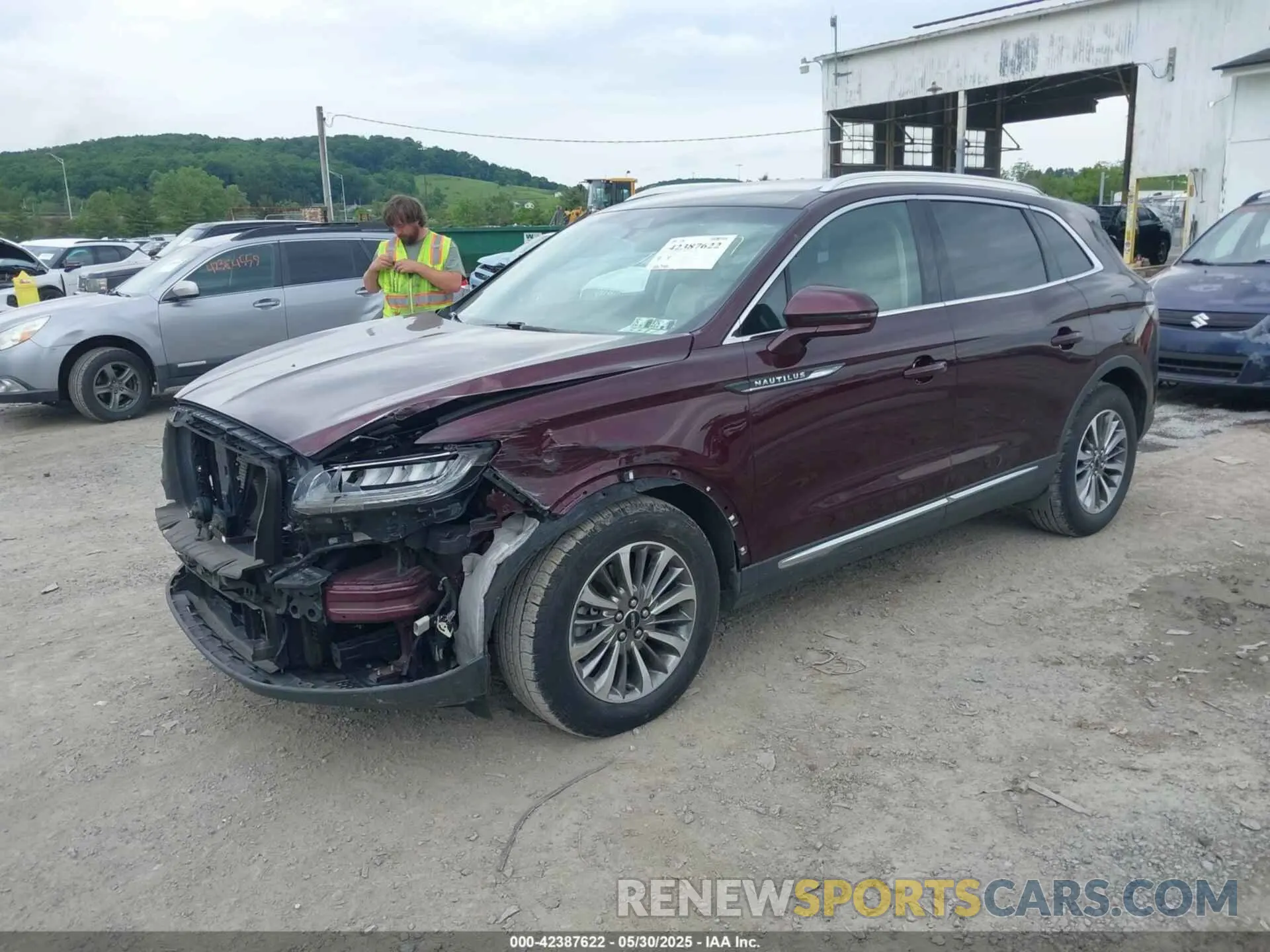 2 Photograph of a damaged car 2LMPJ8K93KBL12188 LINCOLN NAUTILUS 2019