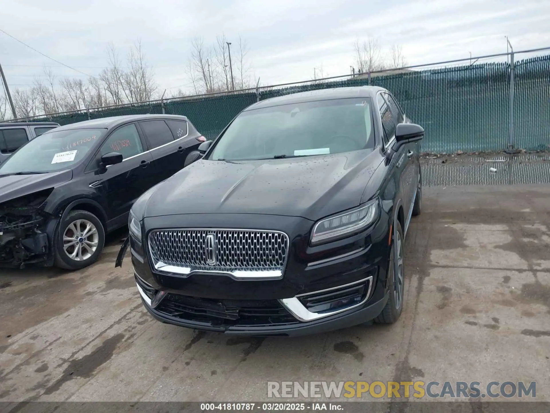 12 Photograph of a damaged car 2LMPJ8K93KBL24776 LINCOLN NAUTILUS 2019