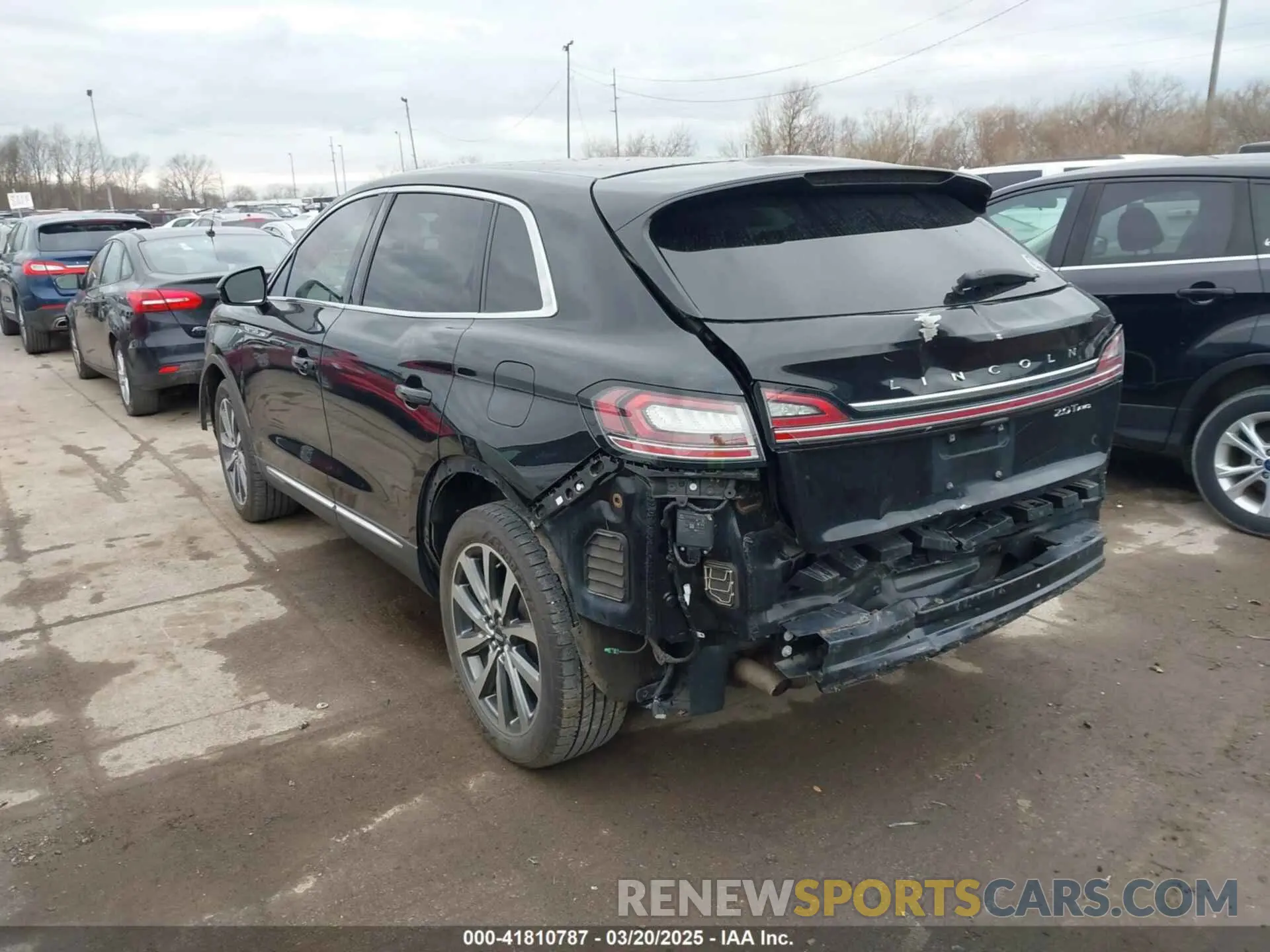 3 Photograph of a damaged car 2LMPJ8K93KBL24776 LINCOLN NAUTILUS 2019