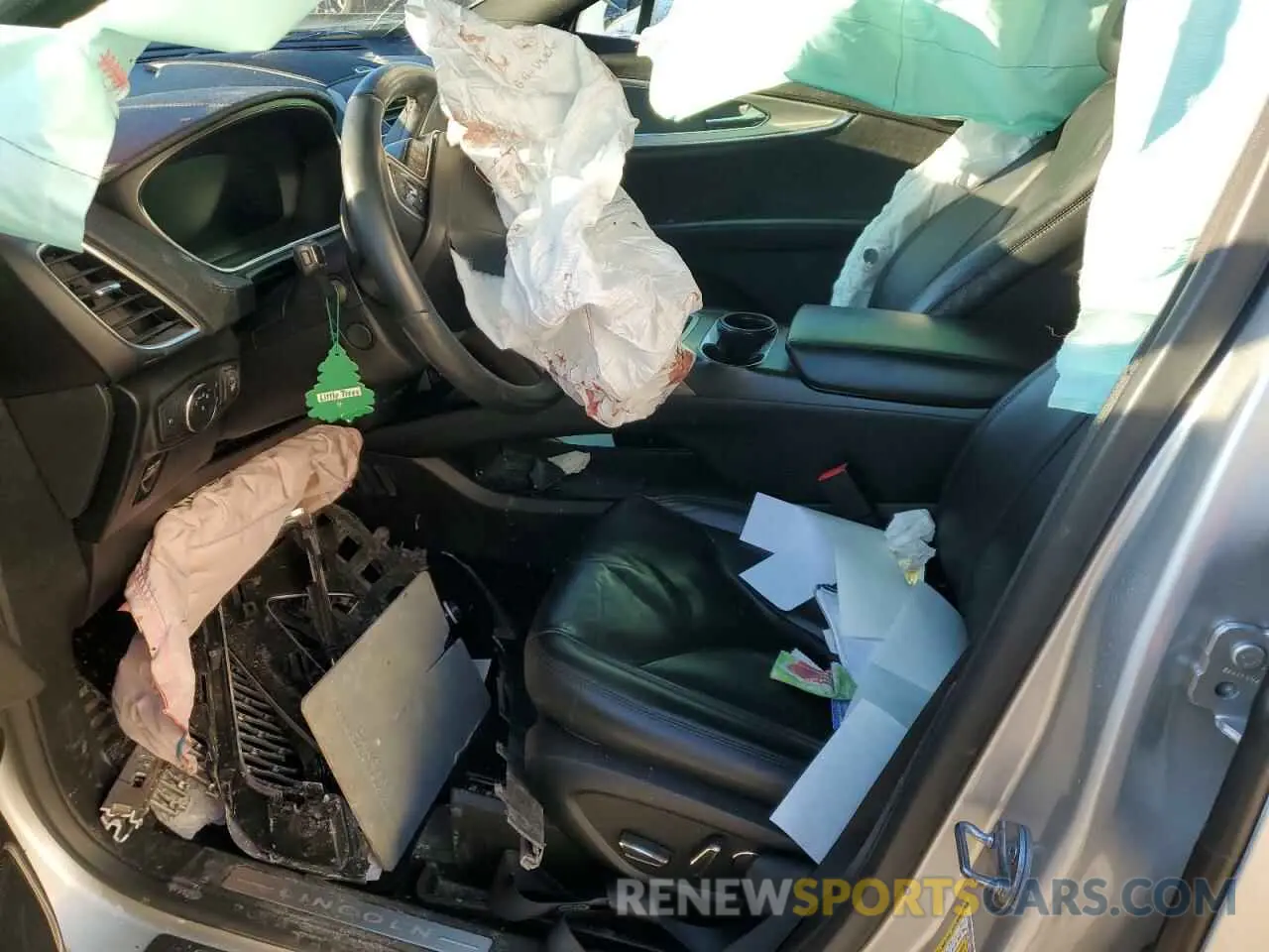 7 Photograph of a damaged car 2LMPJ8K93KBL61617 LINCOLN NAUTILUS 2019