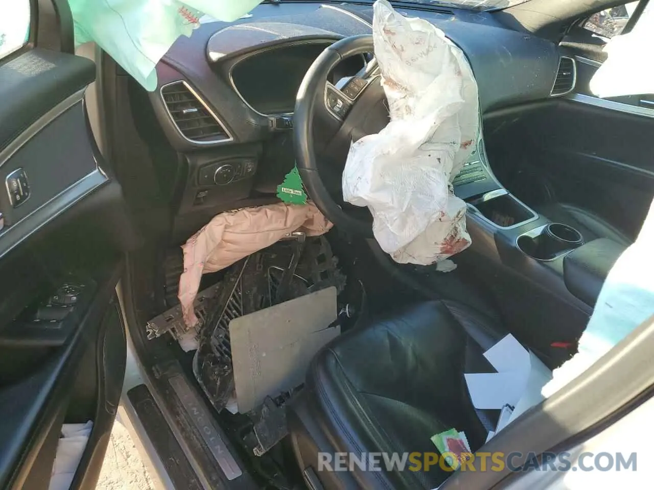 8 Photograph of a damaged car 2LMPJ8K93KBL61617 LINCOLN NAUTILUS 2019