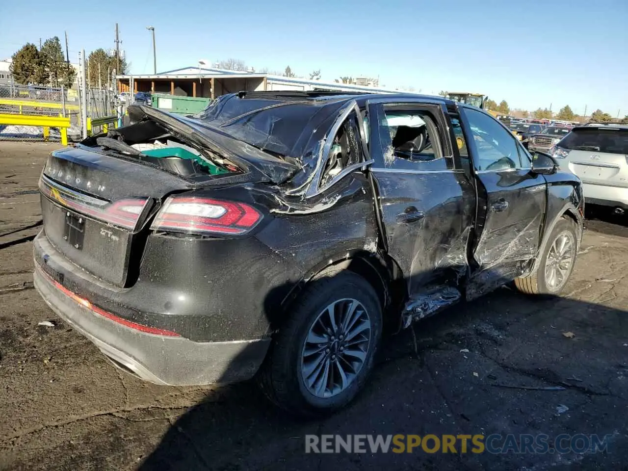 3 Photograph of a damaged car 2LMPJ8KP4KBL42850 LINCOLN NAUTILUS 2019