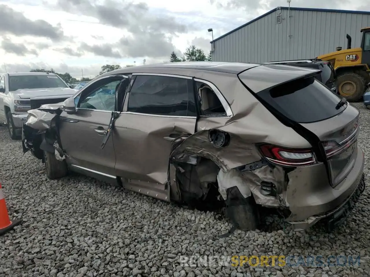 2 Photograph of a damaged car 2LMPJ8L90KBL63291 LINCOLN NAUTILUS 2019