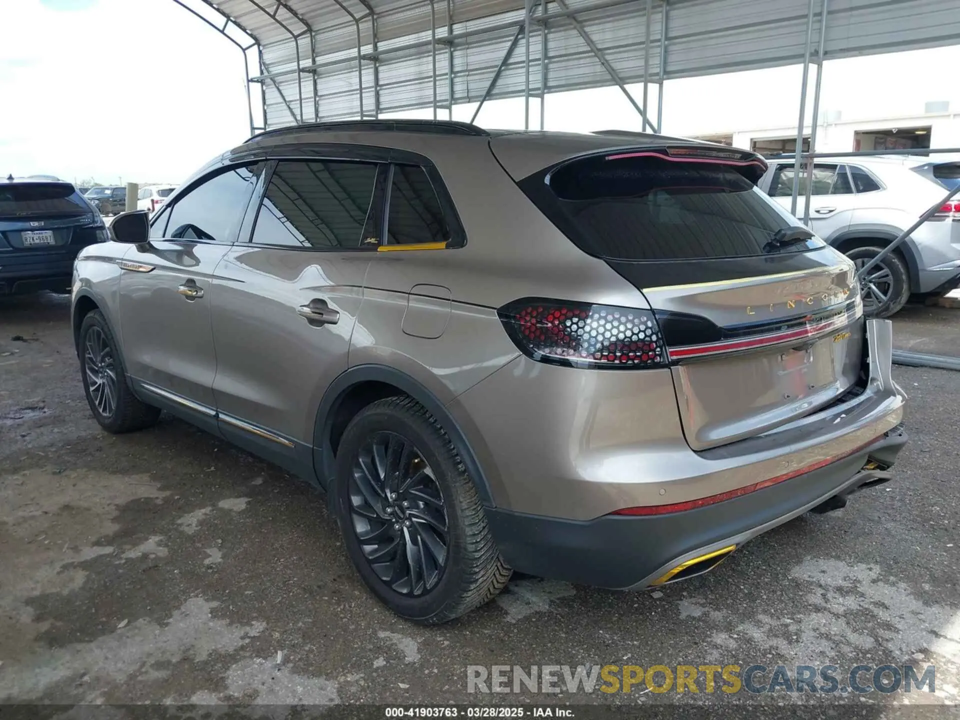 3 Photograph of a damaged car 2LMPJ8L94KBL12263 LINCOLN NAUTILUS 2019