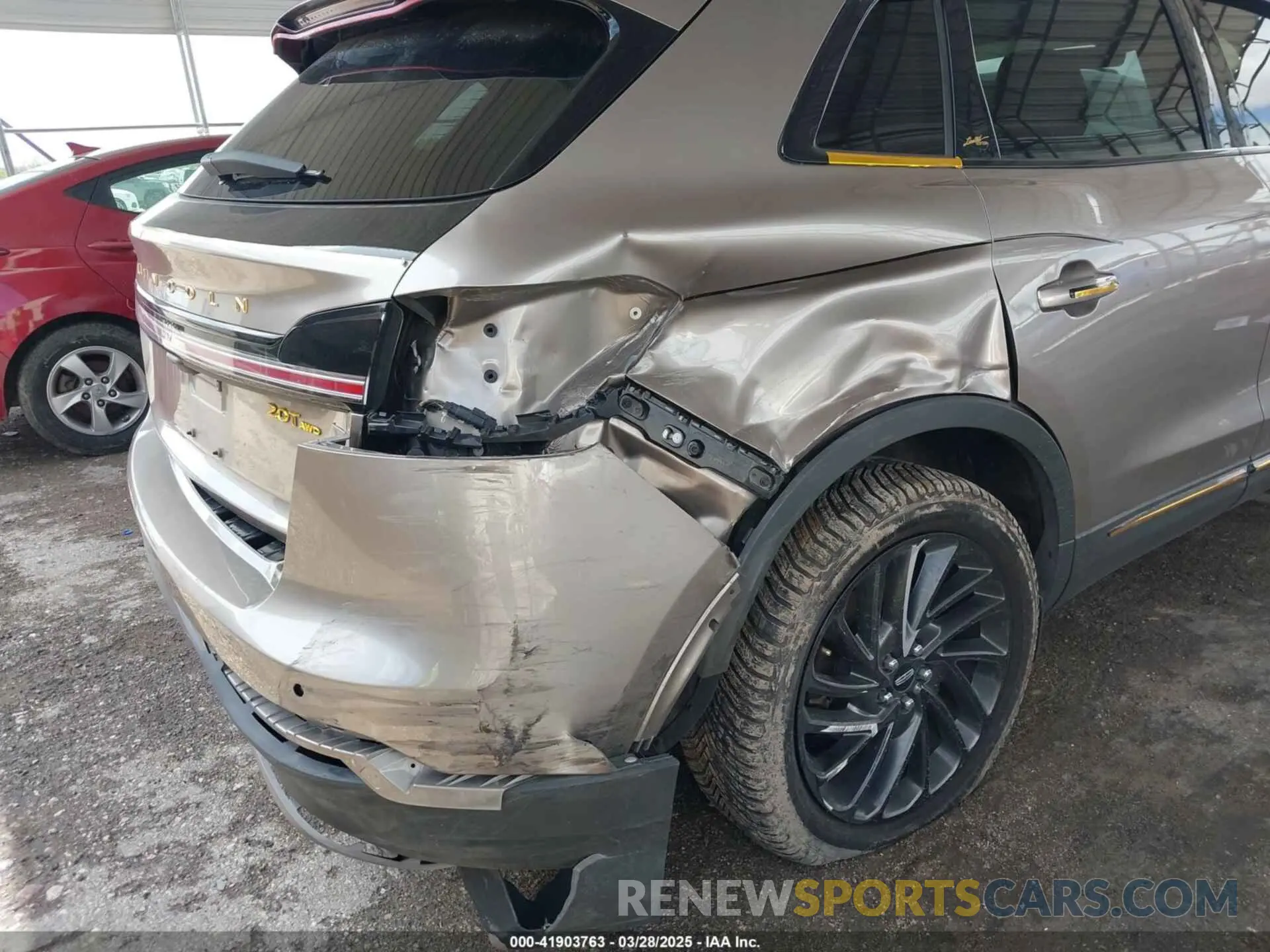 6 Photograph of a damaged car 2LMPJ8L94KBL12263 LINCOLN NAUTILUS 2019