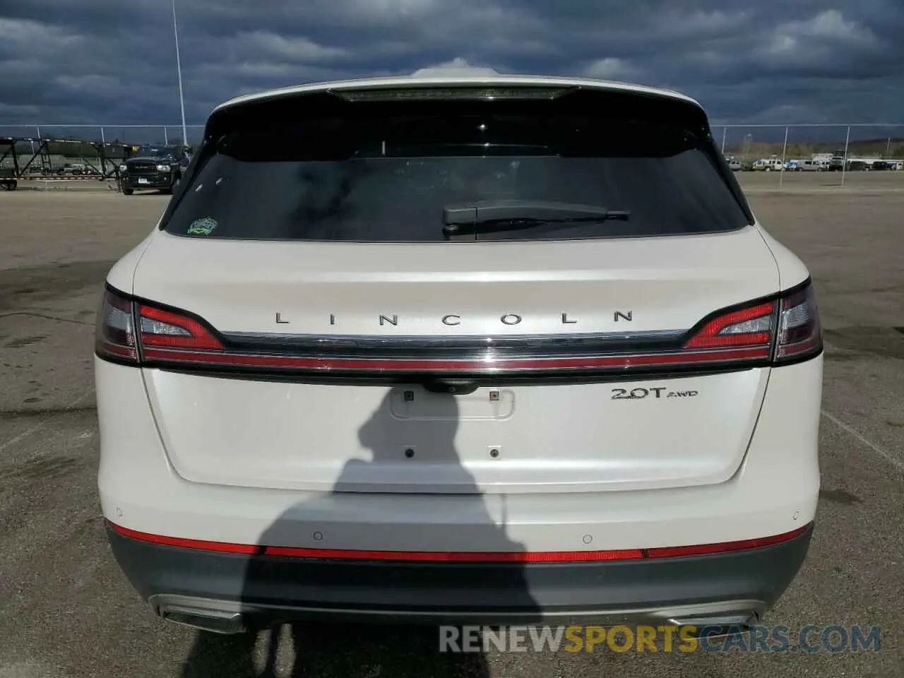 6 Photograph of a damaged car 2LMPJ8L95KBL10554 LINCOLN NAUTILUS 2019
