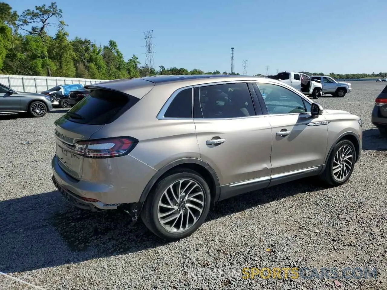 3 Photograph of a damaged car 2LMPJ8L9XKBL67073 LINCOLN NAUTILUS 2019