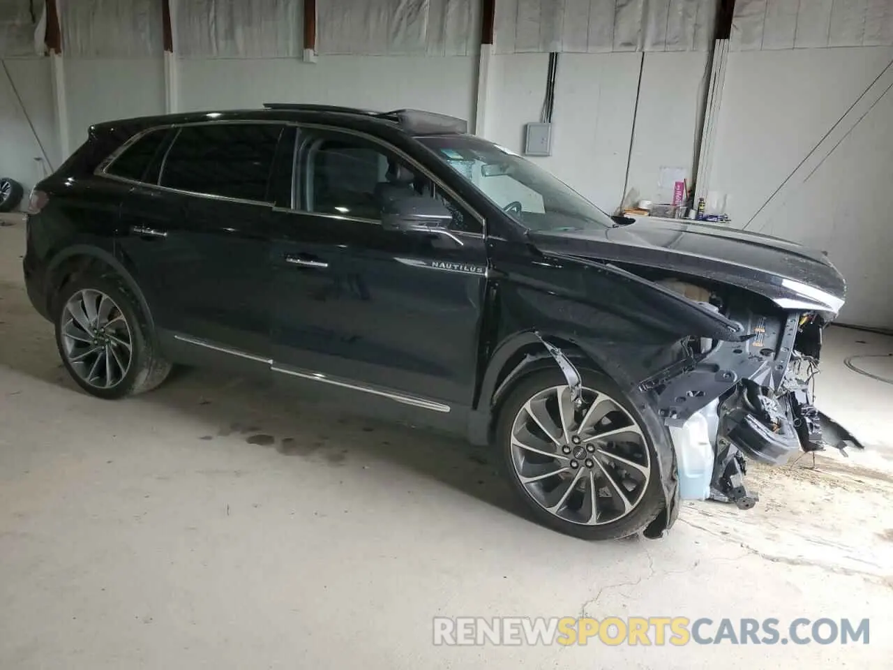4 Photograph of a damaged car 2LMPJ8LP0KBL23002 LINCOLN NAUTILUS 2019