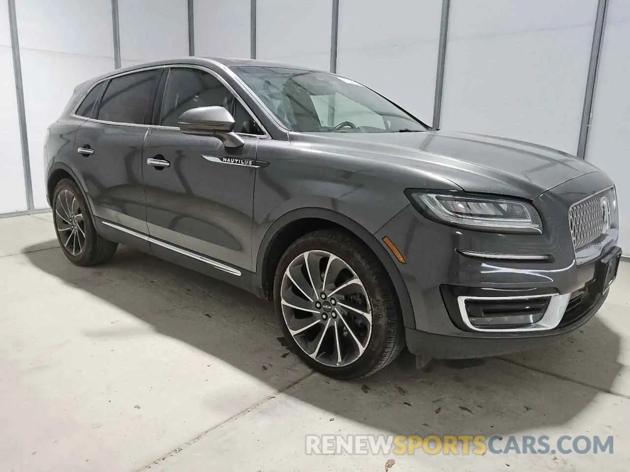 4 Photograph of a damaged car 2LMPJ8LP2KBL56132 LINCOLN NAUTILUS 2019