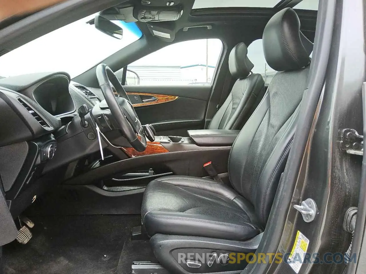 7 Photograph of a damaged car 2LMPJ8LP2KBL56132 LINCOLN NAUTILUS 2019