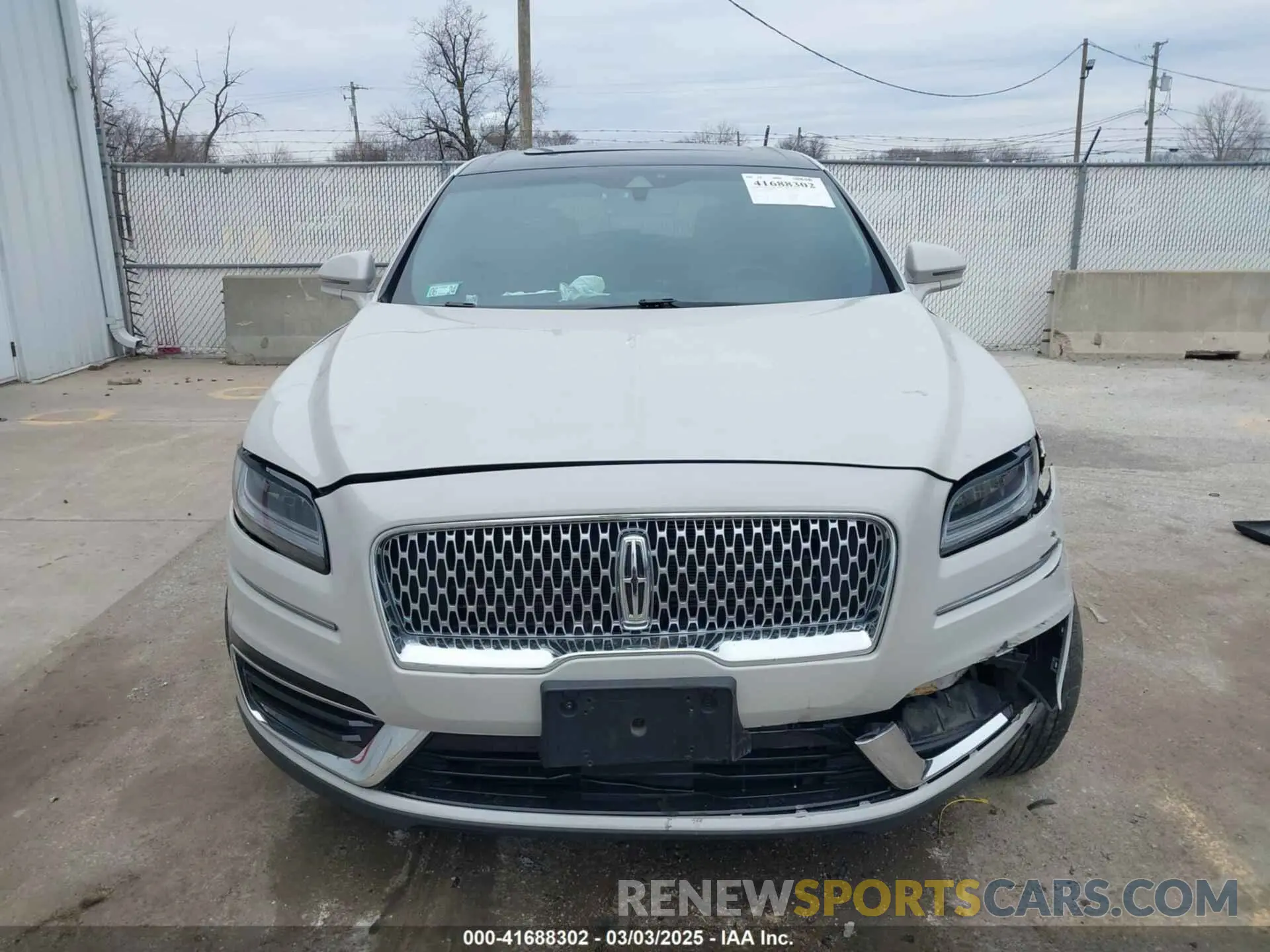 13 Photograph of a damaged car 2LMPJ8LP3KBL17646 LINCOLN NAUTILUS 2019