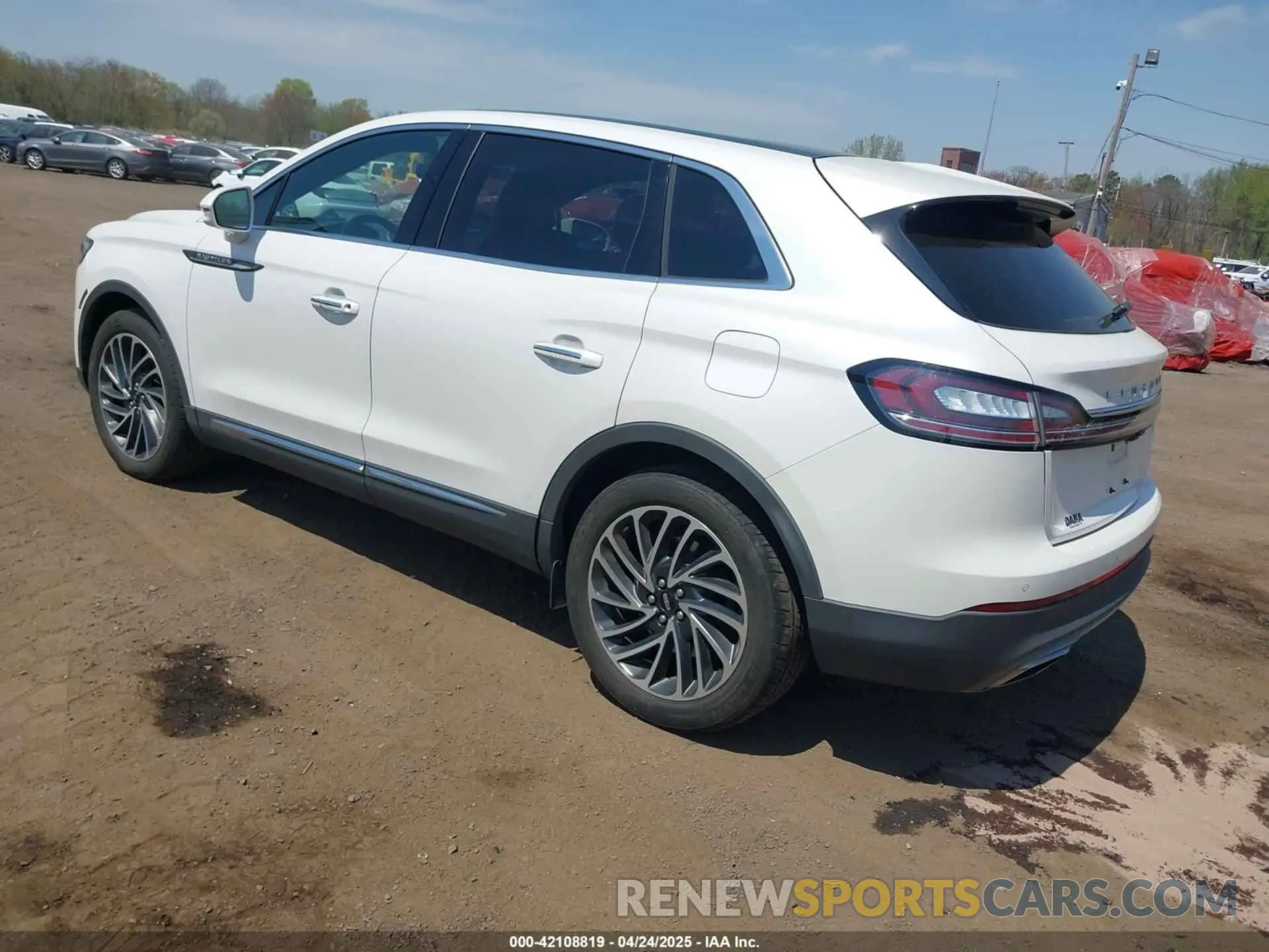 3 Photograph of a damaged car 2LMPJ8LP6KBL25157 LINCOLN NAUTILUS 2019