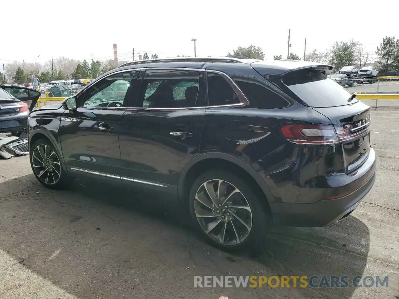2 Photograph of a damaged car 2LMPJ8LP8KBL12507 LINCOLN NAUTILUS 2019