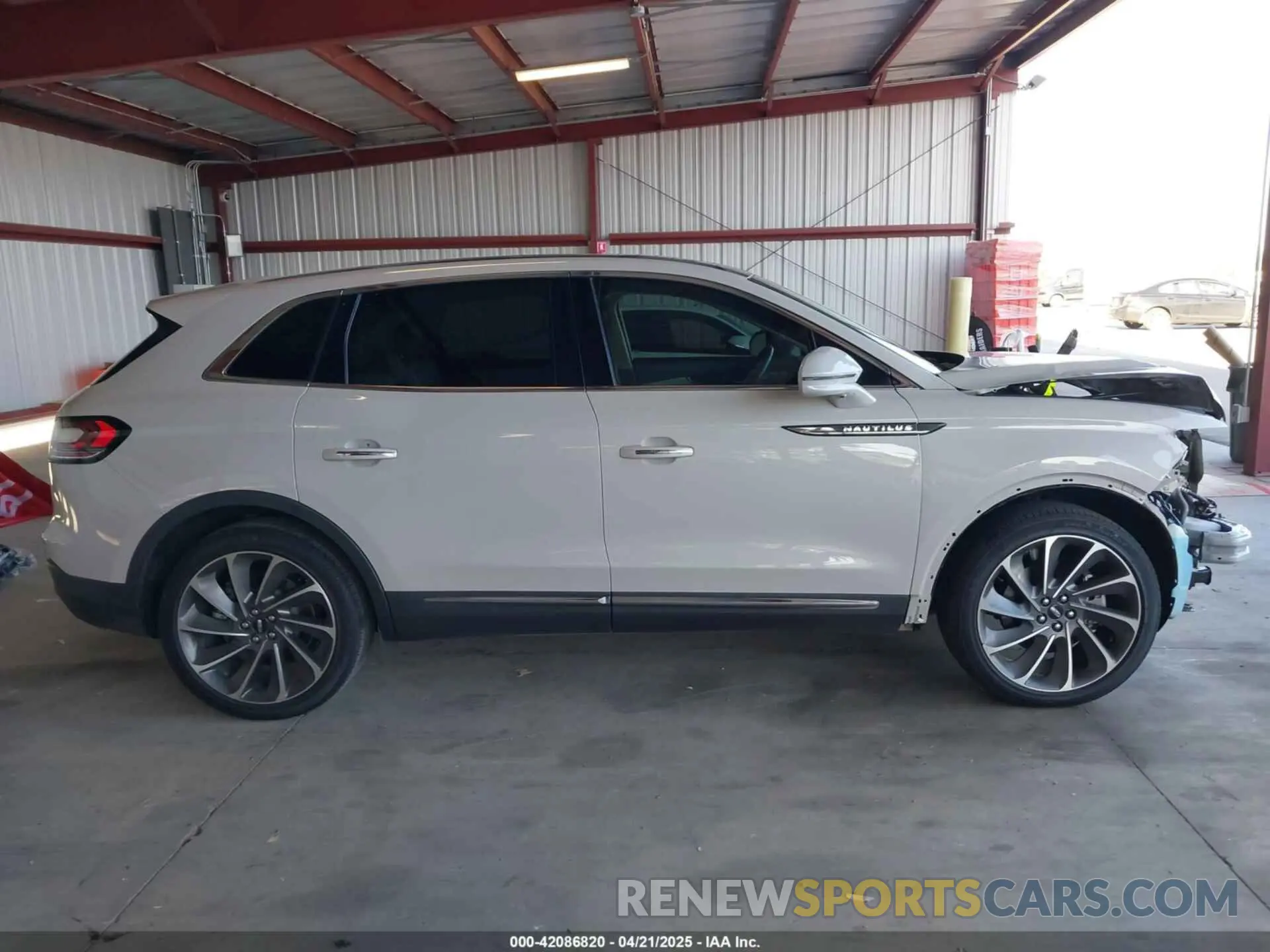14 Photograph of a damaged car 2LMPJ8LP9KBL41756 LINCOLN NAUTILUS 2019