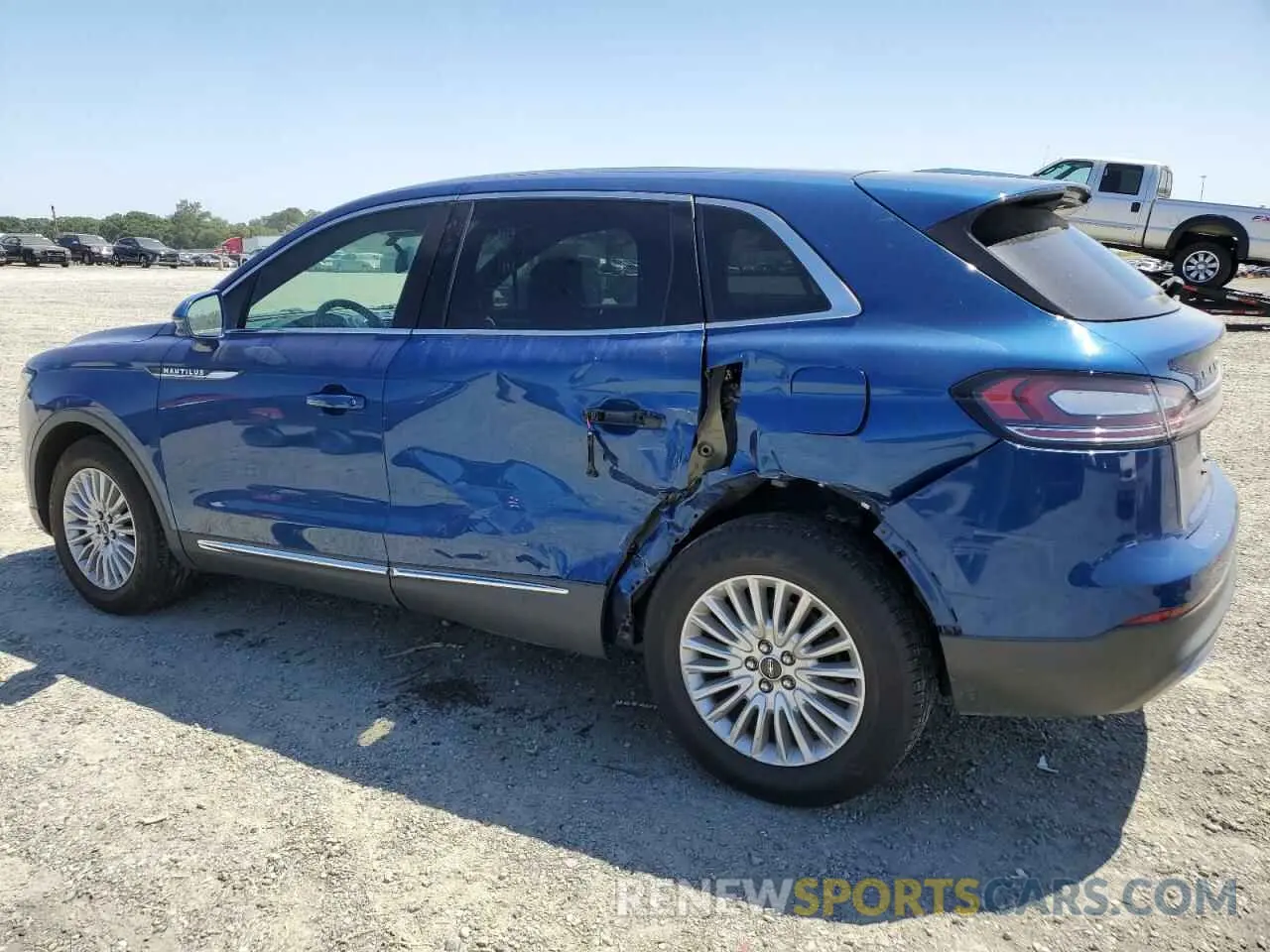2 Photograph of a damaged car 2LMPJ6J96LBL07607 LINCOLN NAUTILUS 2020