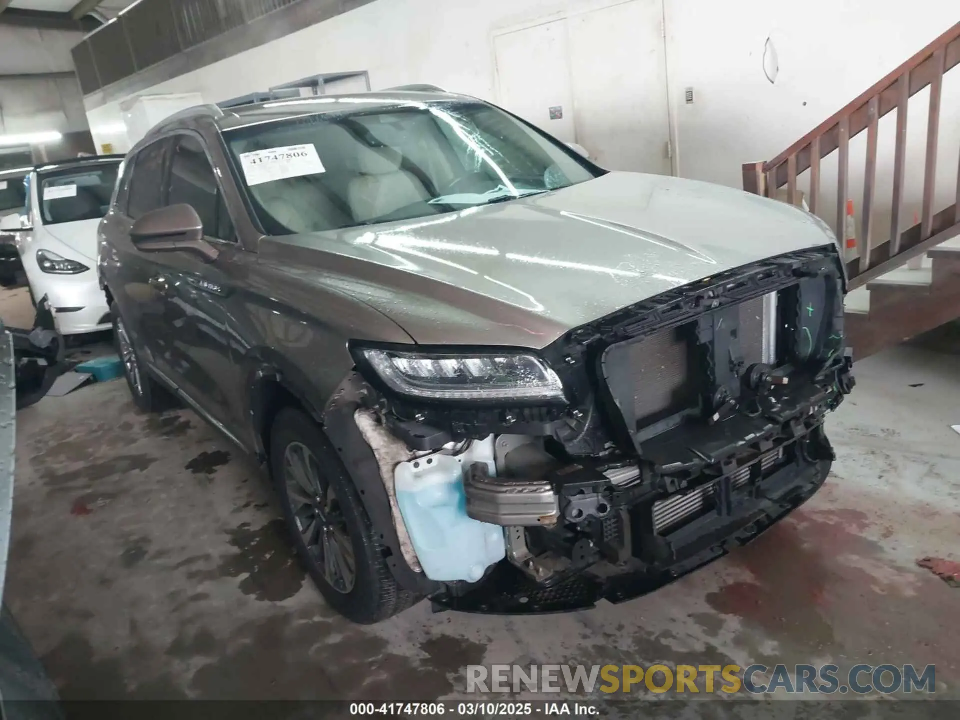 1 Photograph of a damaged car 2LMPJ6J98LBL15952 LINCOLN NAUTILUS 2020